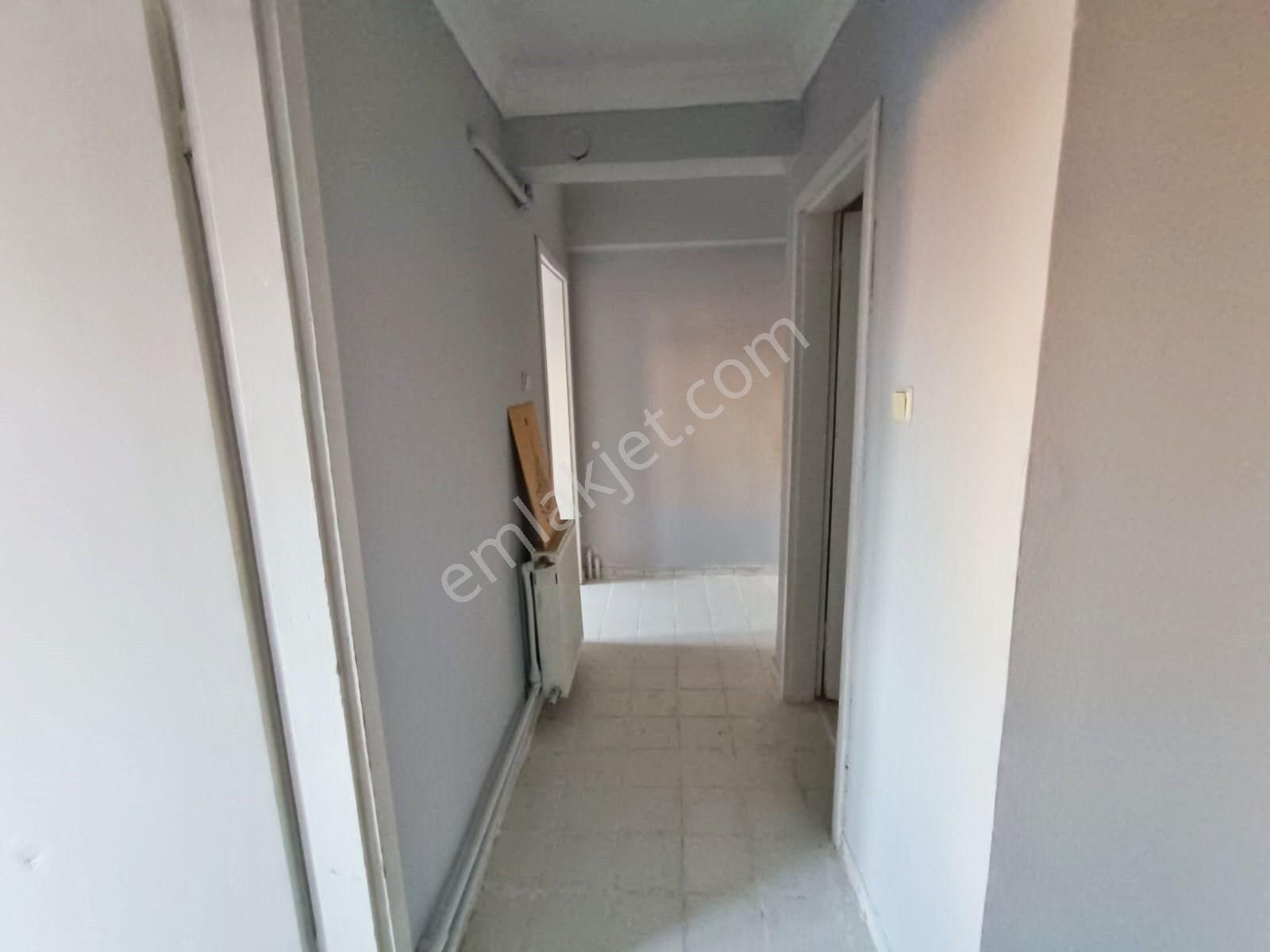 Sincan Selçukluda 3+1 Ara Kat Ön Cephe 120m2 Çift Balkonlu Daire - Görsel 23