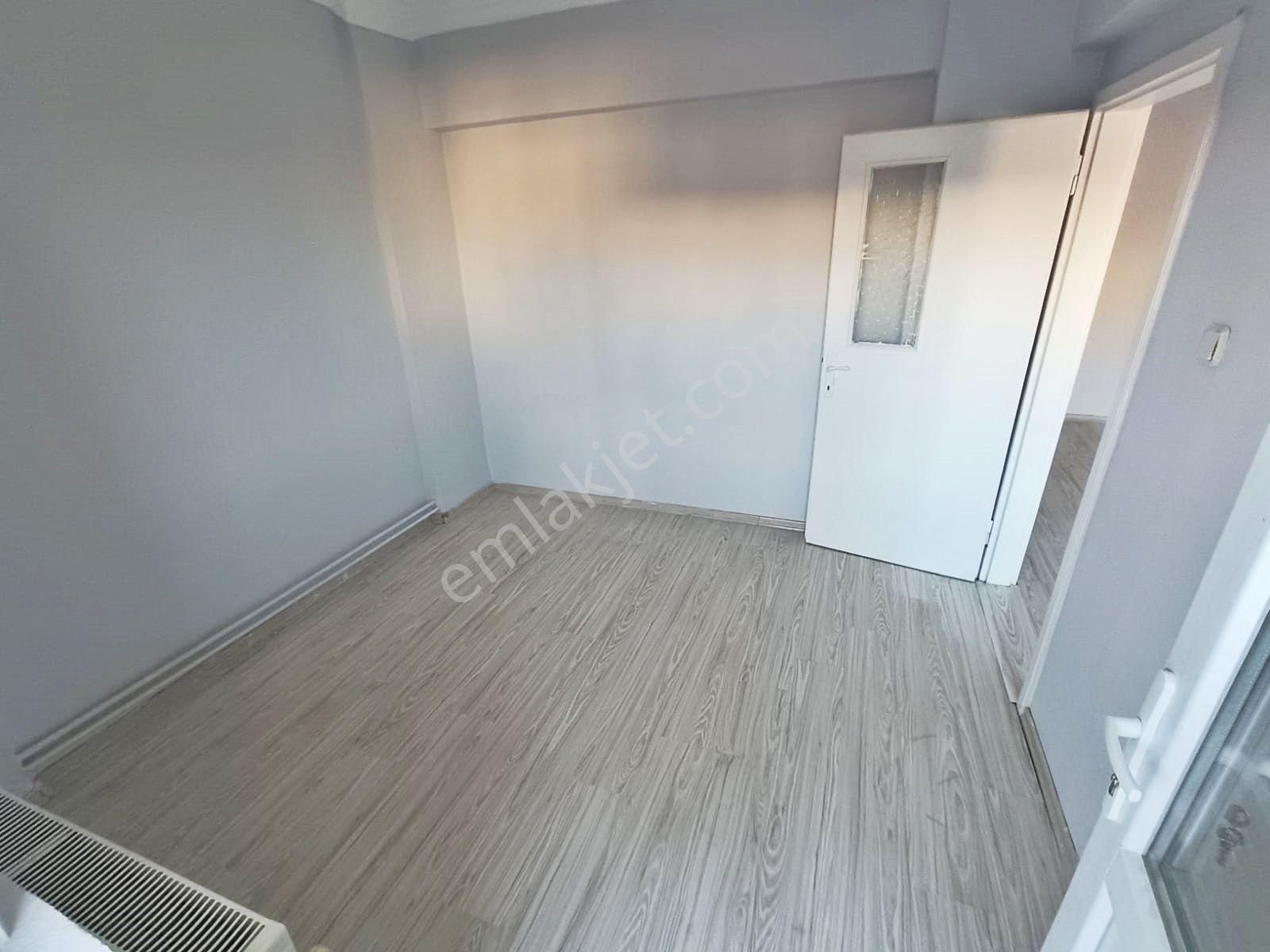 Sincan Selçukluda 3+1 Ara Kat Ön Cephe 120m2 Çift Balkonlu Daire - Görsel 15