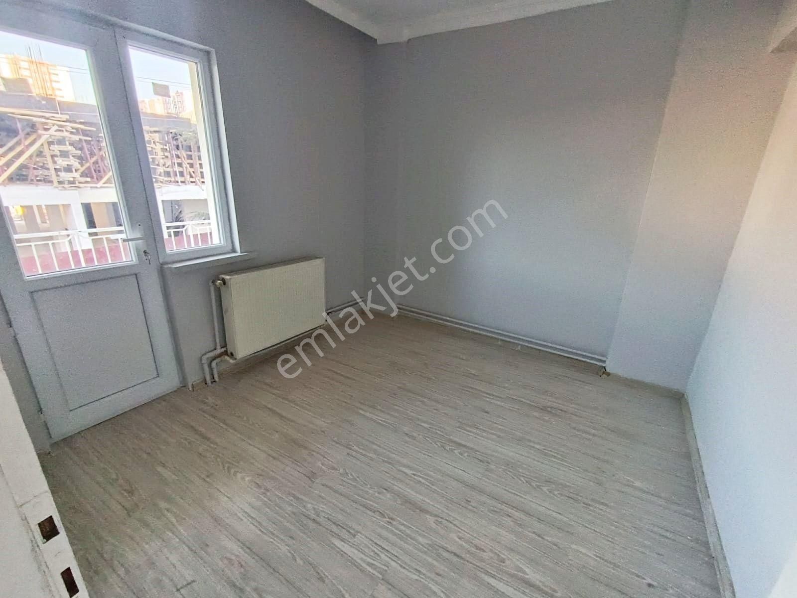 Sincan Selçukluda 3+1 Ara Kat Ön Cephe 120m2 Çift Balkonlu Daire - Görsel 14