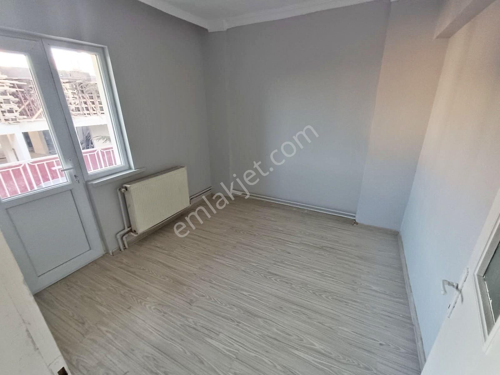 Sincan Selçukluda 3+1 Ara Kat Ön Cephe 120m2 Çift Balkonlu Daire - Görsel 13