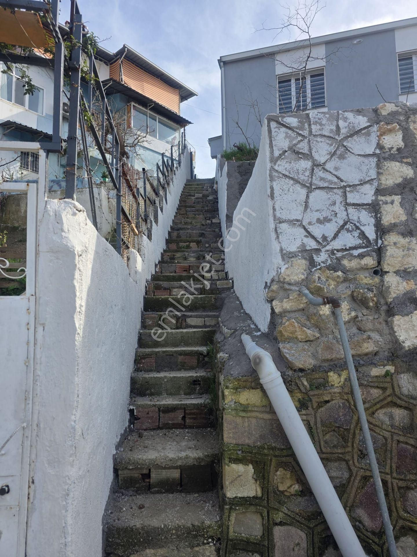 İzmir Karabağlar Limontepe De 400 M2 Arsa 138 Sıfır 4+1 Müstakil Daire Deniz Manzaralıçift Cepheli - Görsel 13