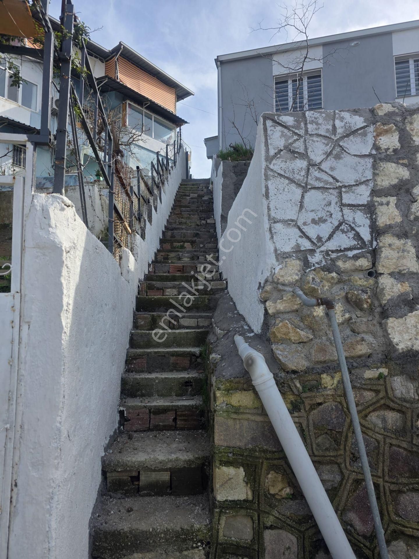 İzmir Karabağlar Limontepe De 400 M2 Arsa 138 Sıfır 4+1 Müstakil Daire Deniz Manzaralıçift Cepheli - Görsel 14