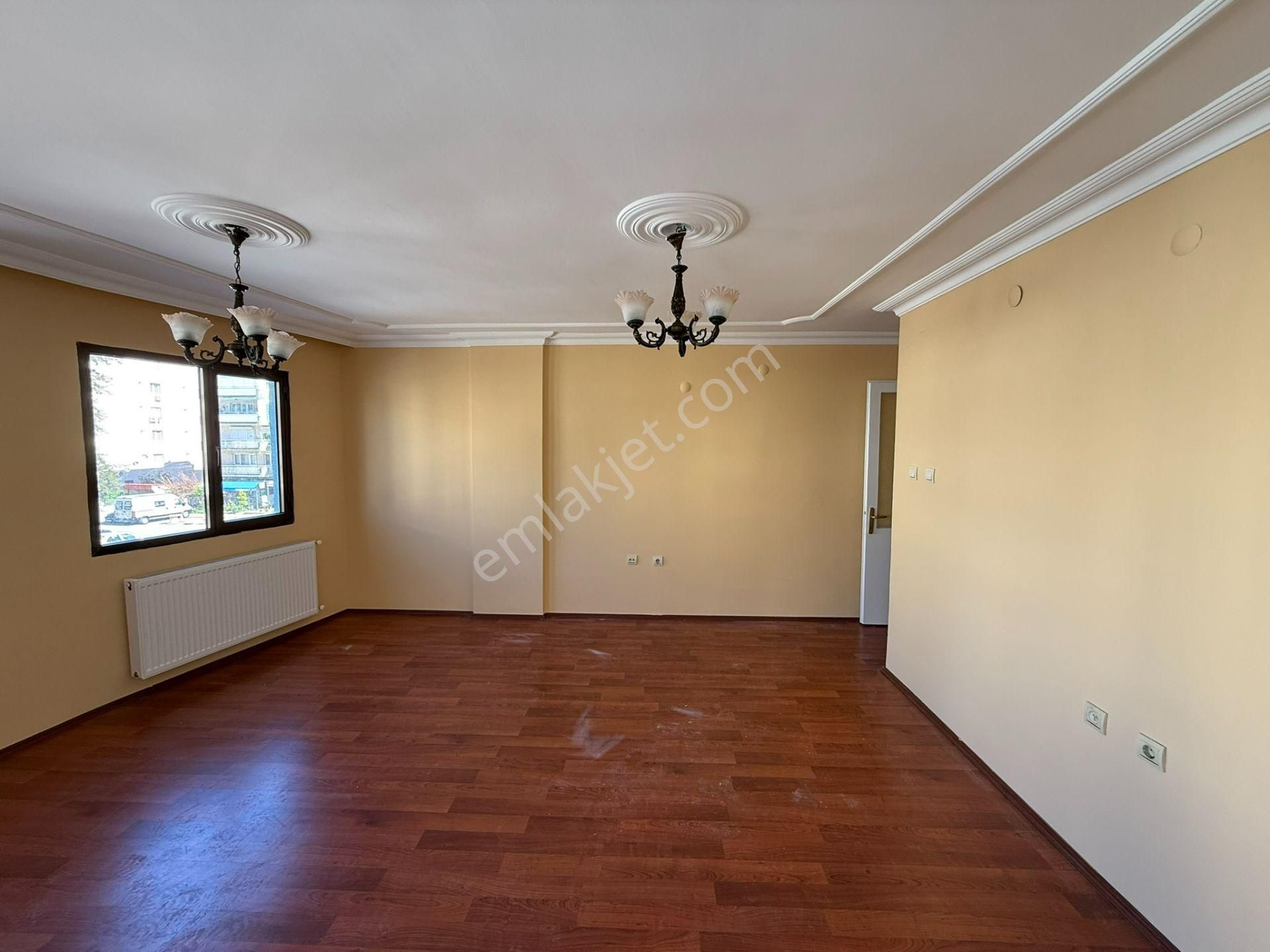 Ataşehir'de Kiralık 2+1 Daire - Görsel 6