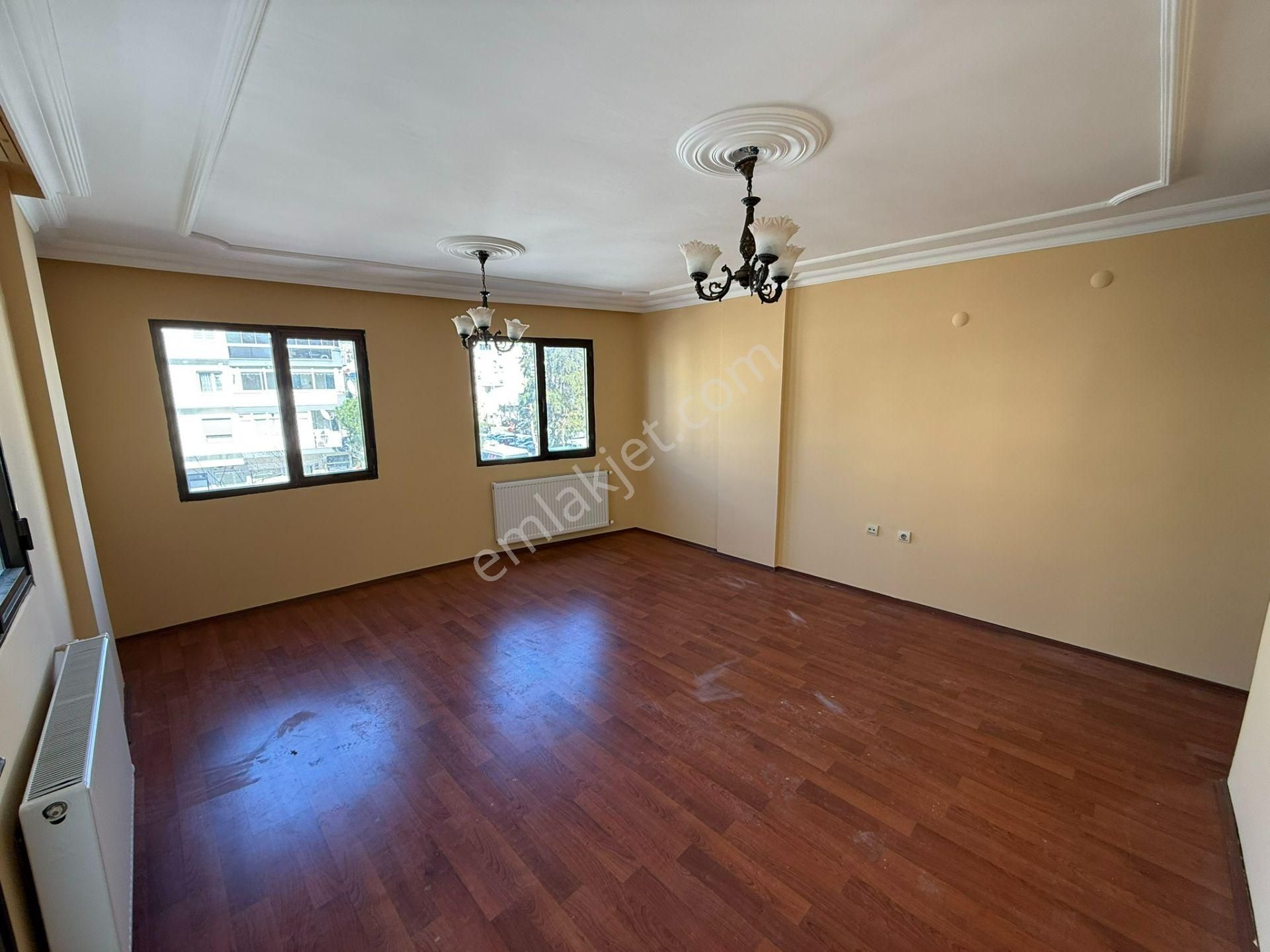 Ataşehir'de Kiralık 2+1 Daire - Görsel 3
