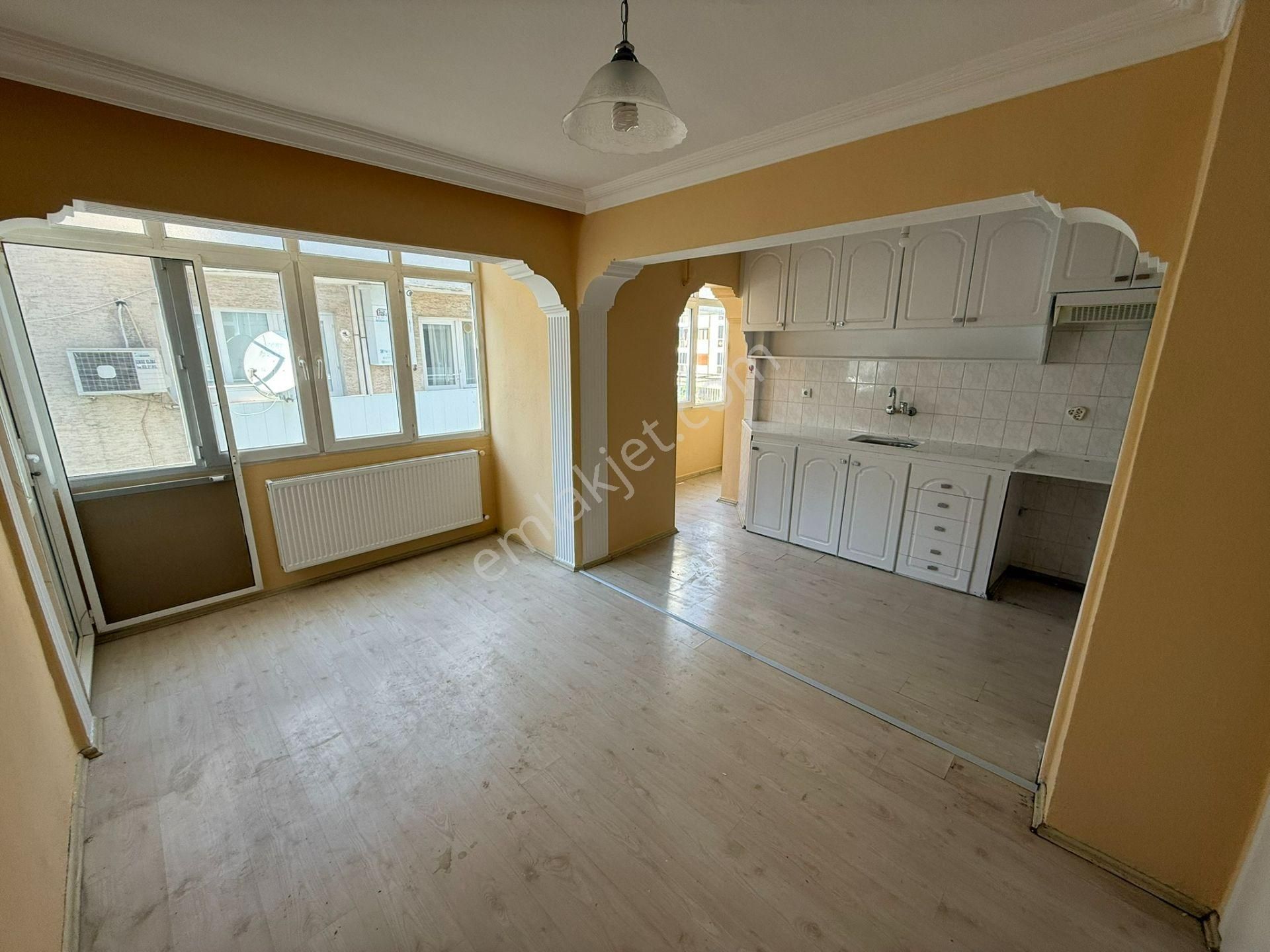 Ataşehir'de Kiralık 2+1 Daire - Görsel 10