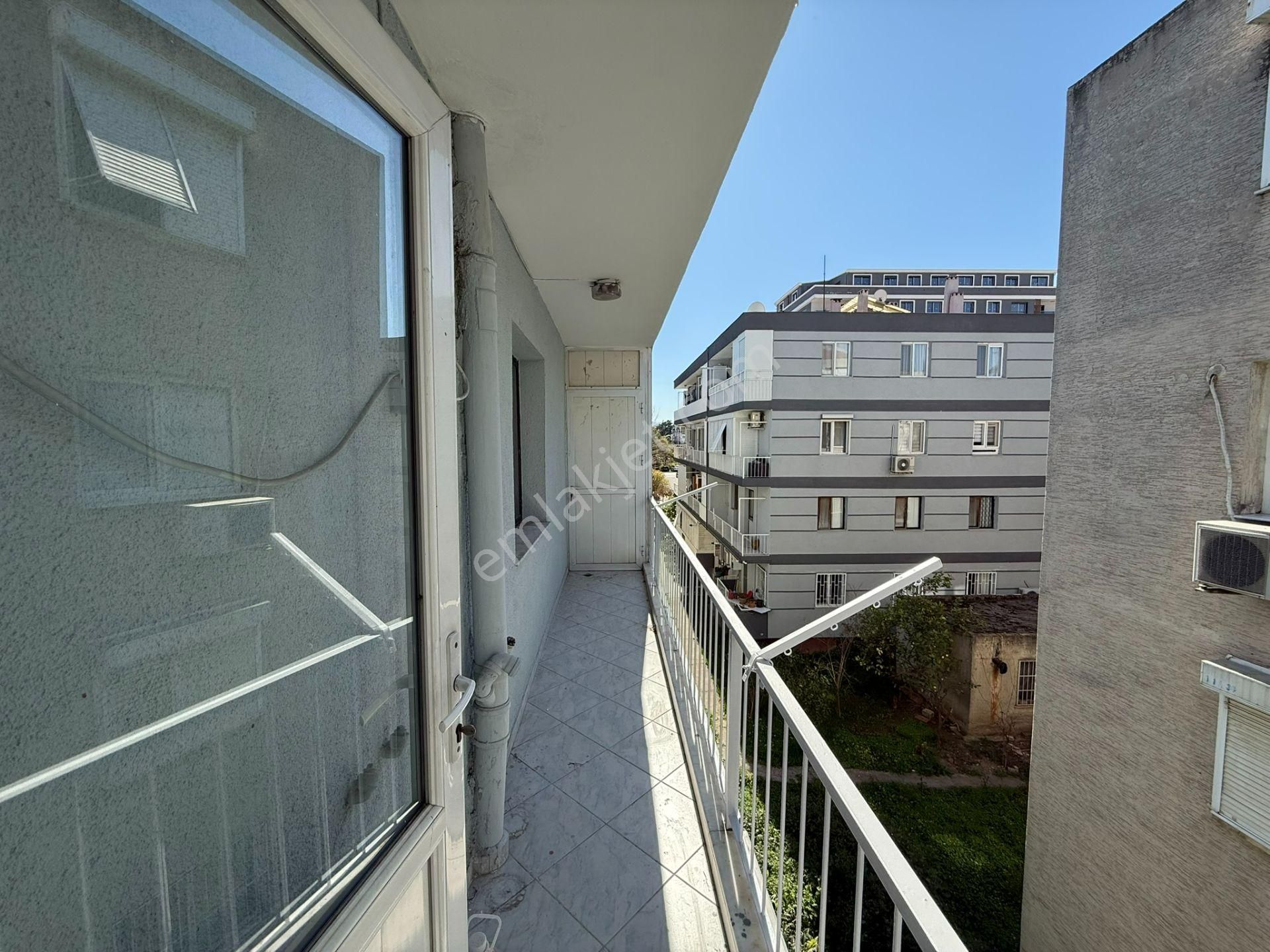 Ataşehir'de Kiralık 2+1 Daire - Görsel 18
