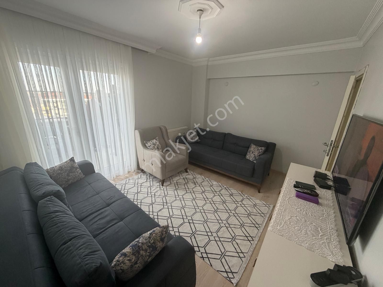 Güngören Akıncılar'da 3+1 Geniş Asansörlü Ön Cephe Daire - Görsel 3