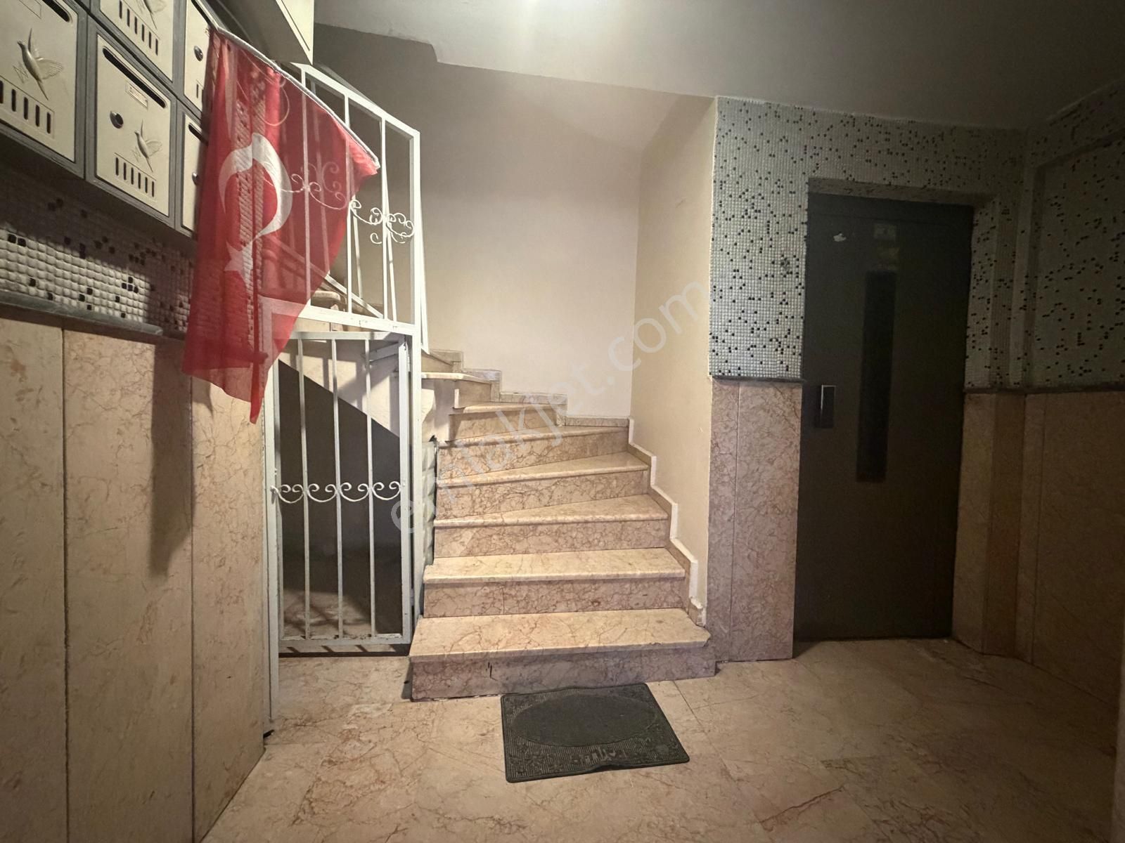 Güngören Akıncılar'da 3+1 Geniş Asansörlü Ön Cephe Daire - Görsel 30