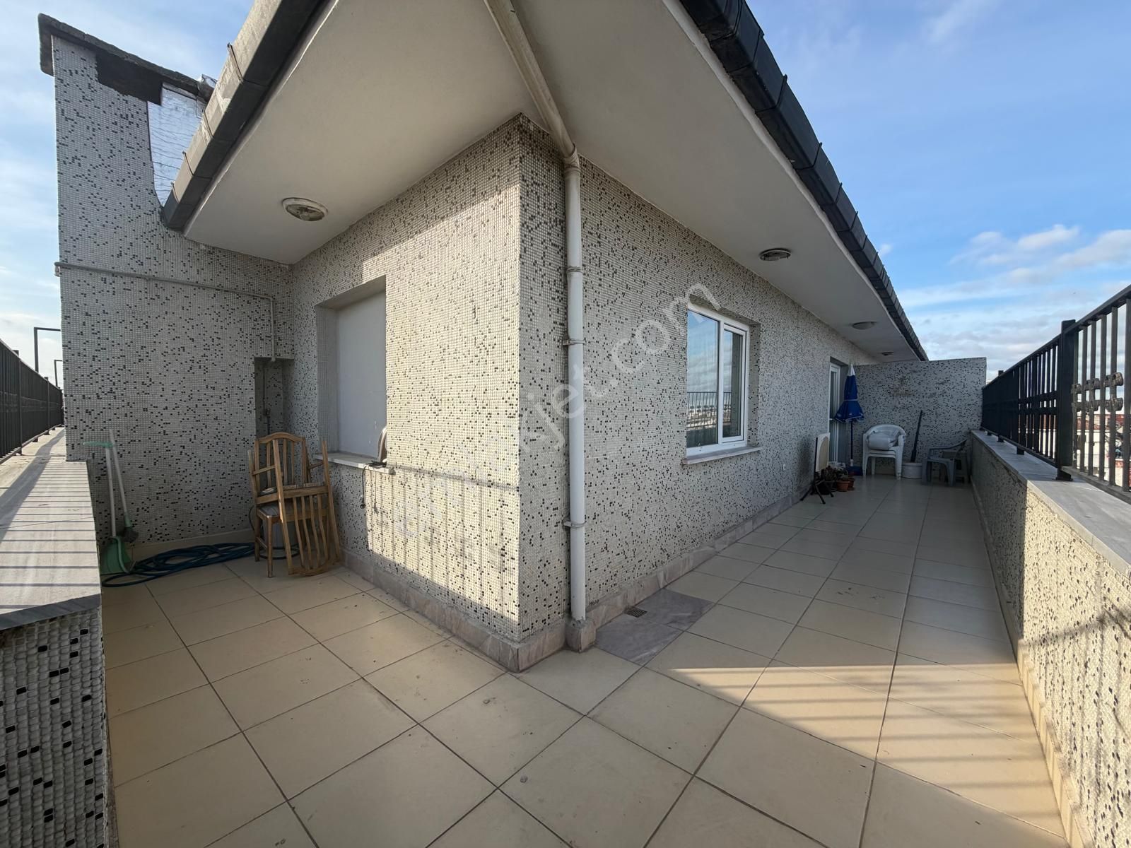 Güngören Akıncılar'da 3+1 Geniş Asansörlü Ön Cephe Daire - Görsel 4