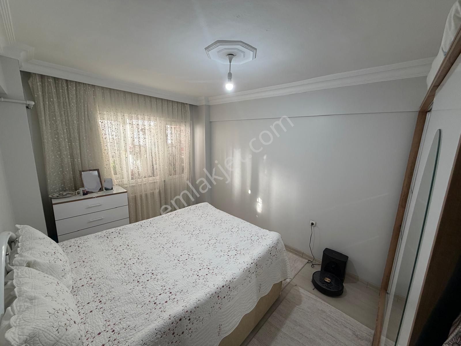 Güngören Akıncılar'da 3+1 Geniş Asansörlü Ön Cephe Daire - Görsel 21