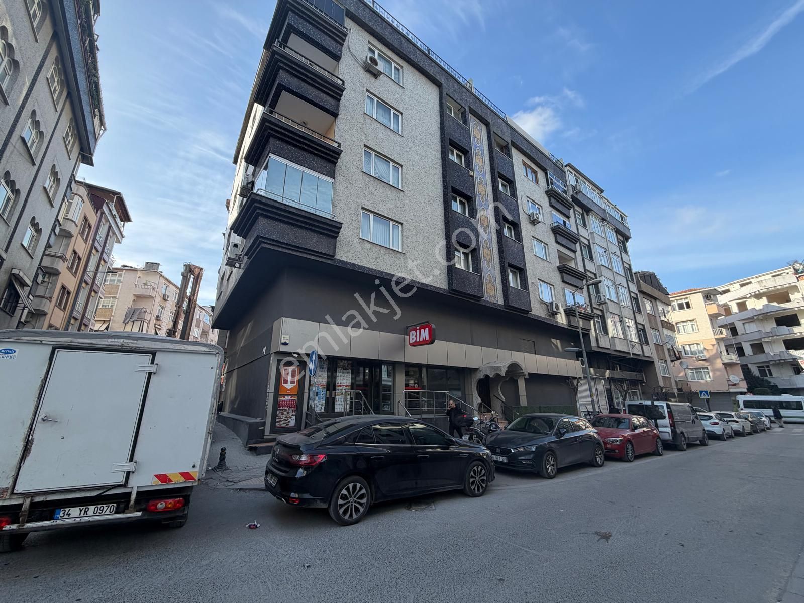 Güngören Akıncılar'da 3+1 Geniş Asansörlü Ön Cephe Daire - Görsel 32