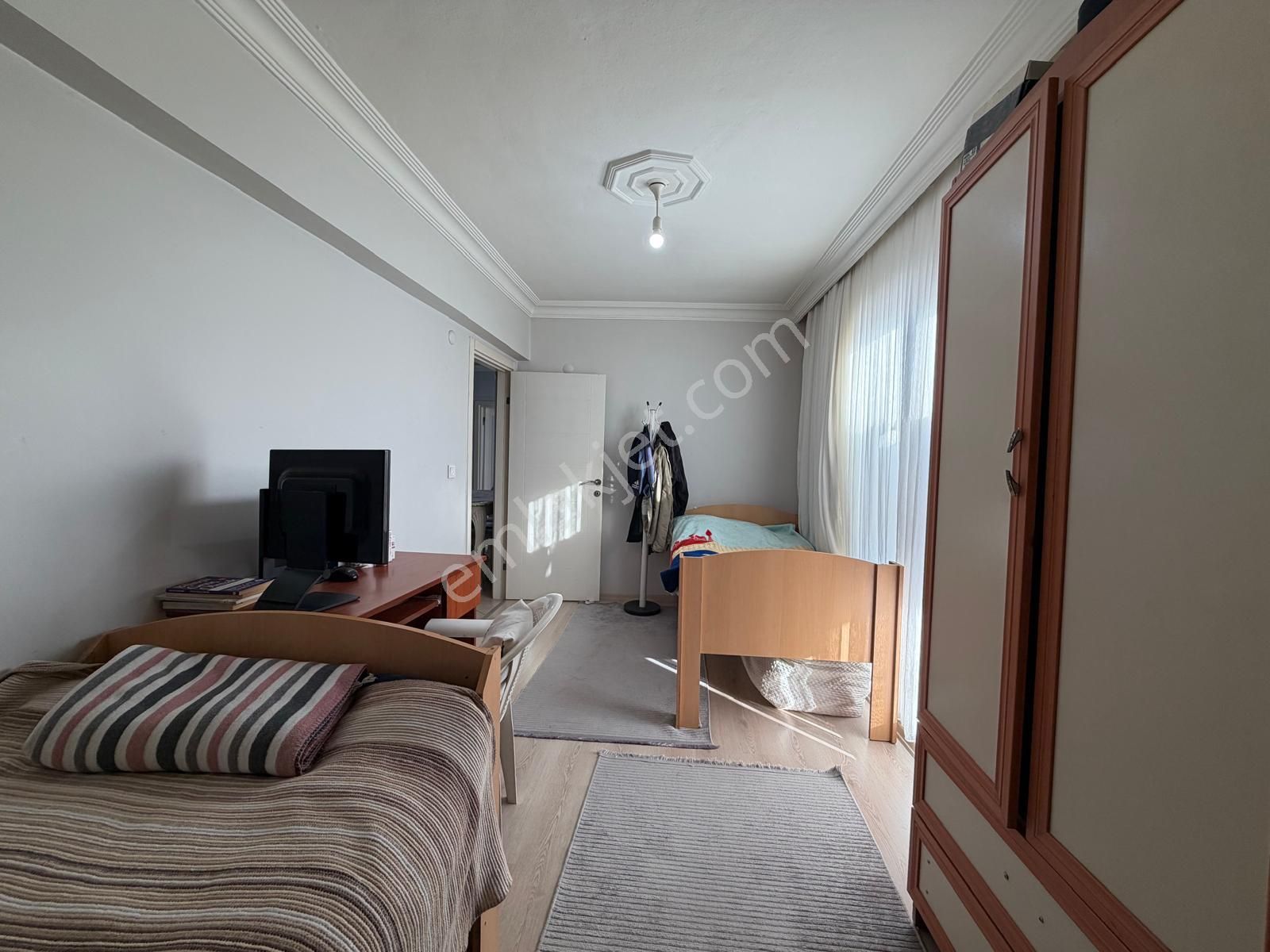 Güngören Akıncılar'da 3+1 Geniş Asansörlü Ön Cephe Daire - Görsel 14