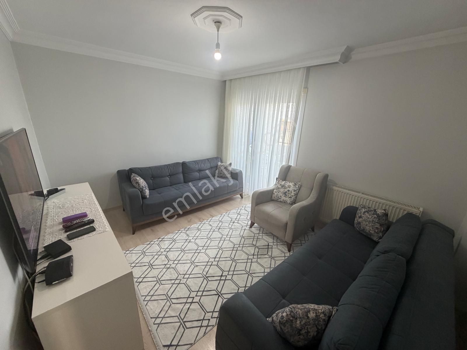 Güngören Akıncılar'da 3+1 Geniş Asansörlü Ön Cephe Daire - Görsel 2