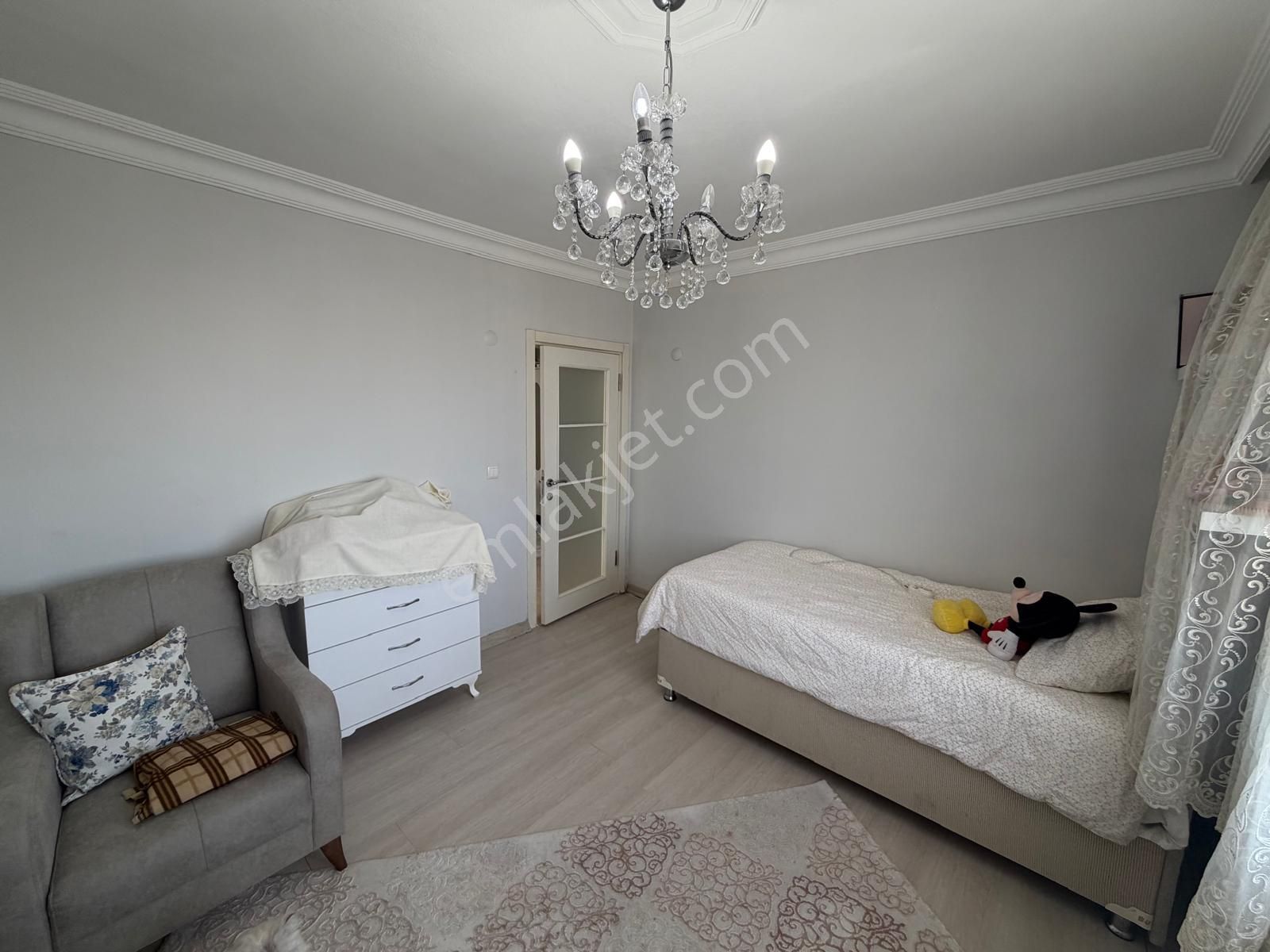 Güngören Akıncılar'da 3+1 Geniş Asansörlü Ön Cephe Daire - Görsel 11