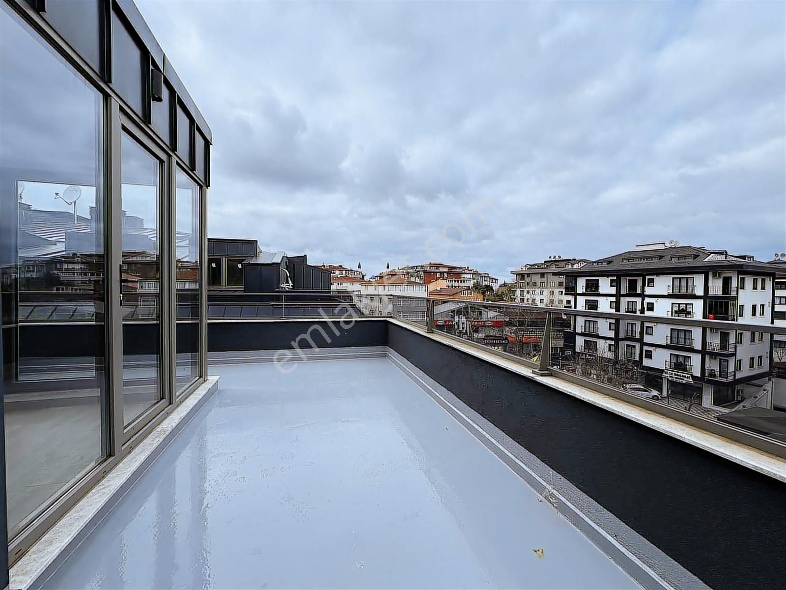 Çengelköy Meydan - Avm Projesinde 3,5+1 Satılık Çatı Dubleksi - Görsel 7