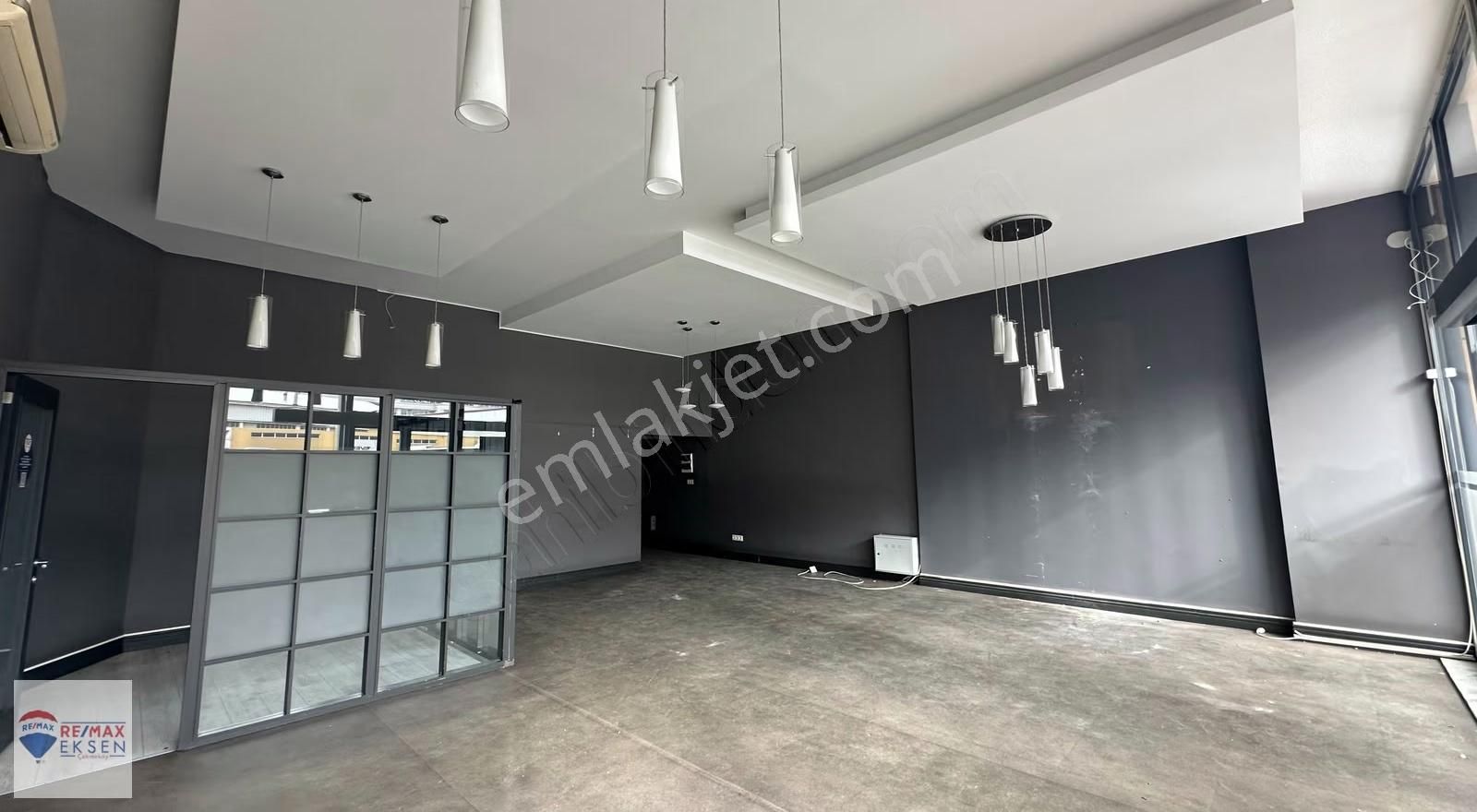 Metro Durağına Yakın Kiralık Dükkan - Görsel 11