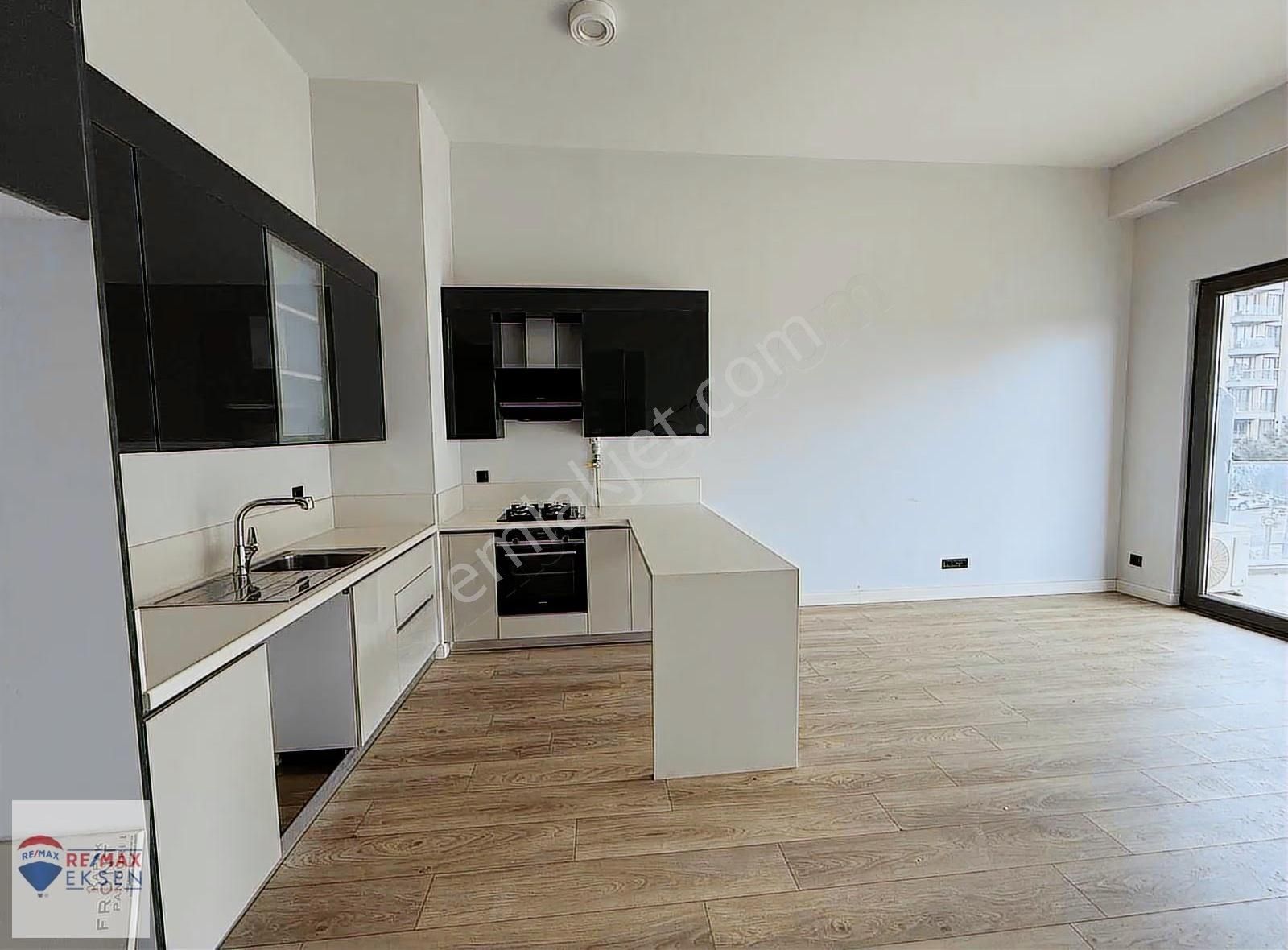 Emlak Konut Çınarköy 1+1 Kiralık Daire - Görsel 12