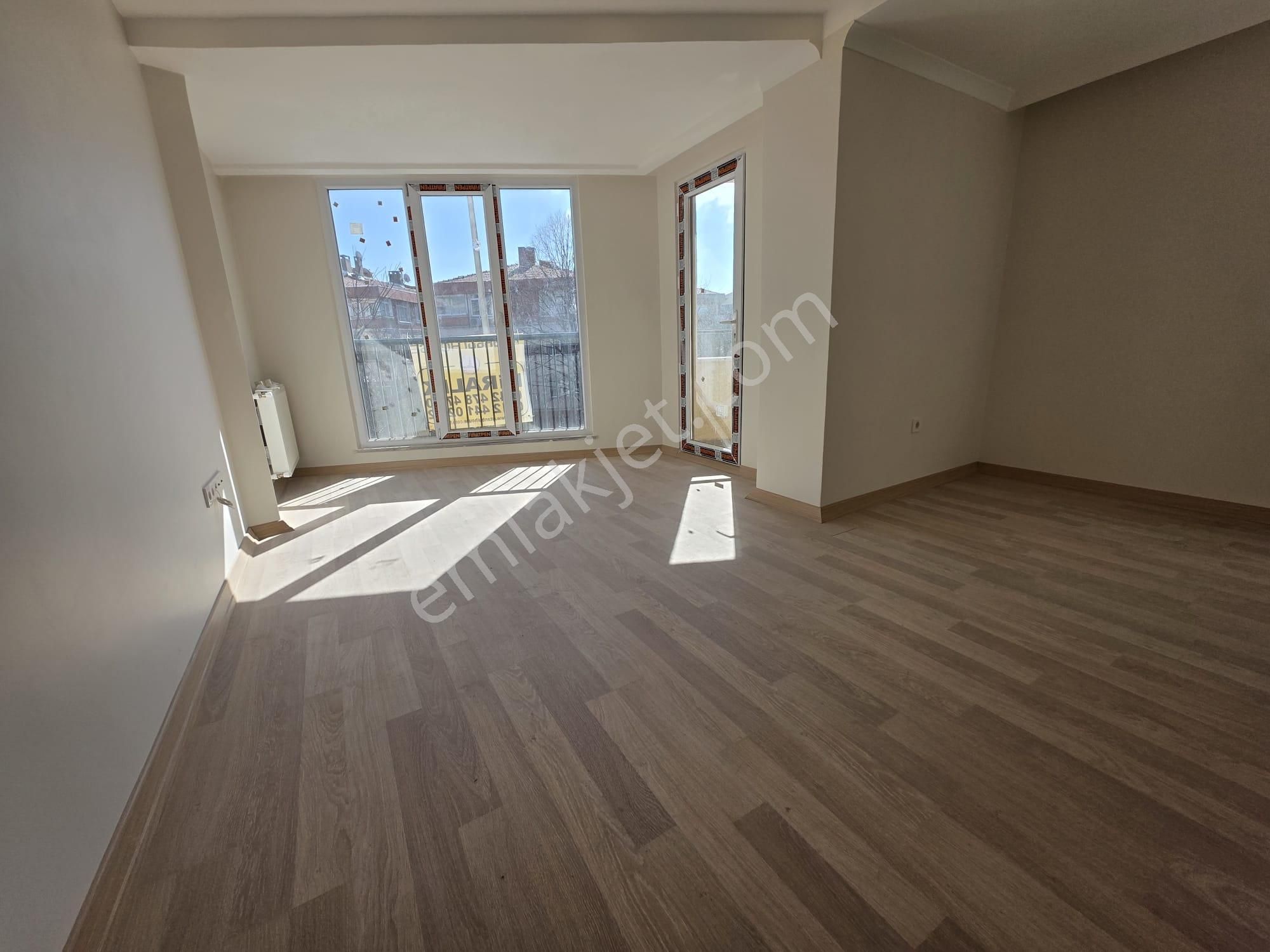 Bahçelievler Yayla Caddesi Üzerinde 2+1 Sıfır Binada Kiralık - Görsel 26