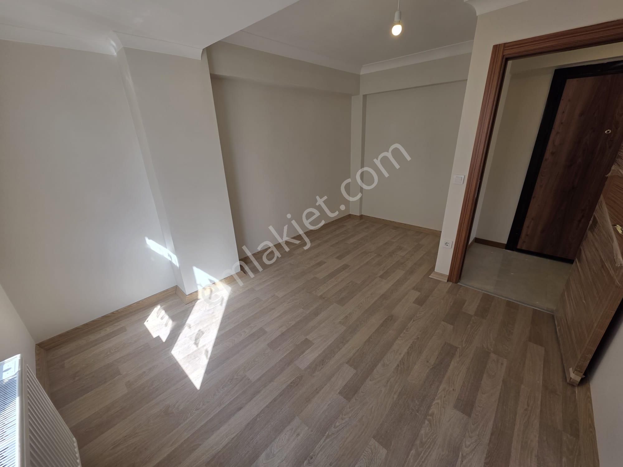 Bahçelievler Yayla Caddesi Üzerinde 2+1 Sıfır Binada Kiralık - Görsel 15