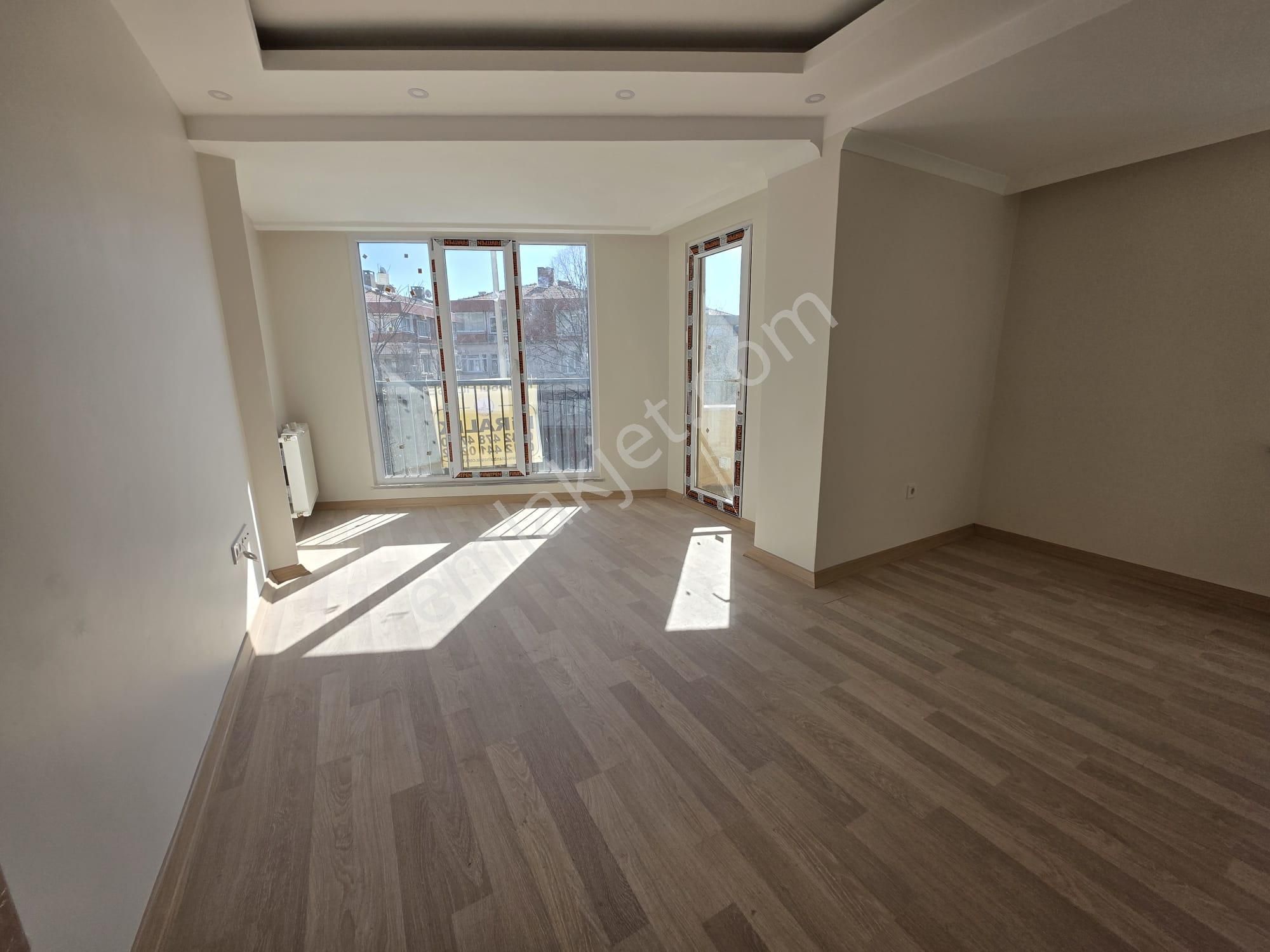 Bahçelievler Yayla Caddesi Üzerinde 2+1 Sıfır Binada Kiralık - Görsel 28