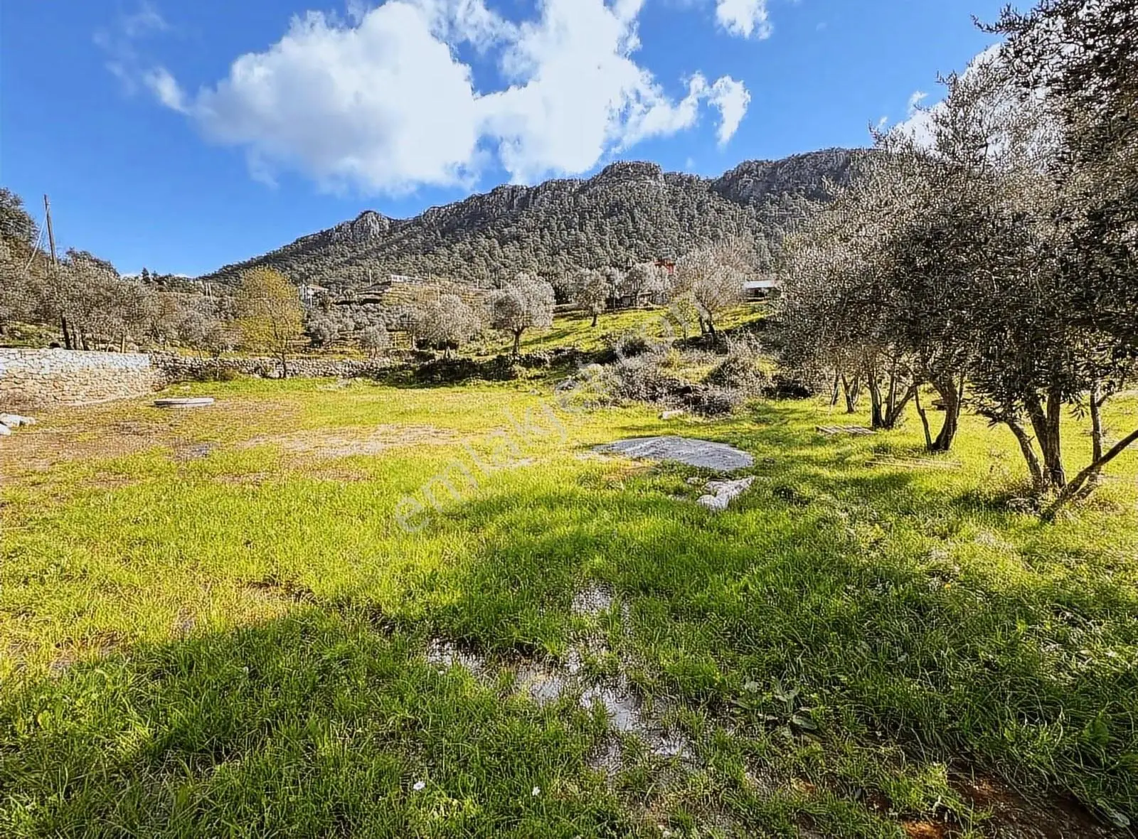 Marmaris Bayır'da Satılık Mahalle İçi Villalık Arsa - Görsel 3