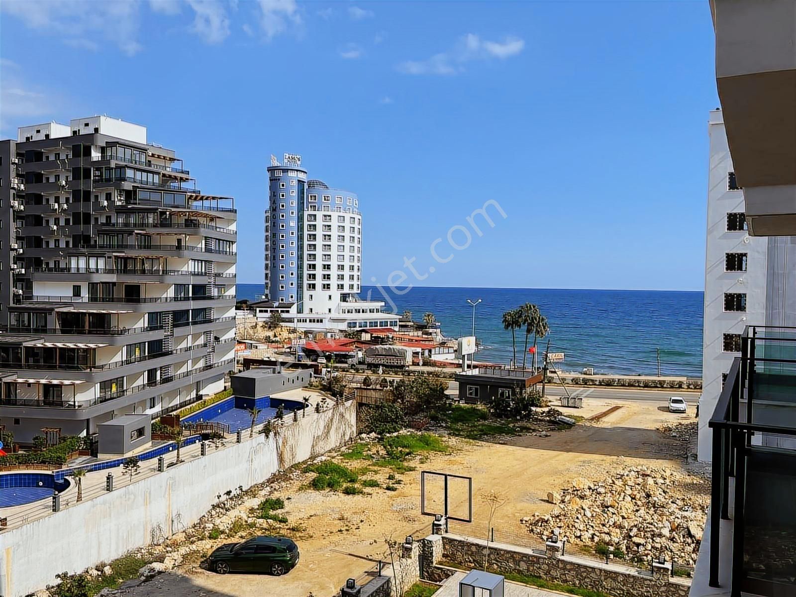 Erdemli Ayaş'ta Deniz Ve Doğa Manzaralı Satılık 1+1 Daire