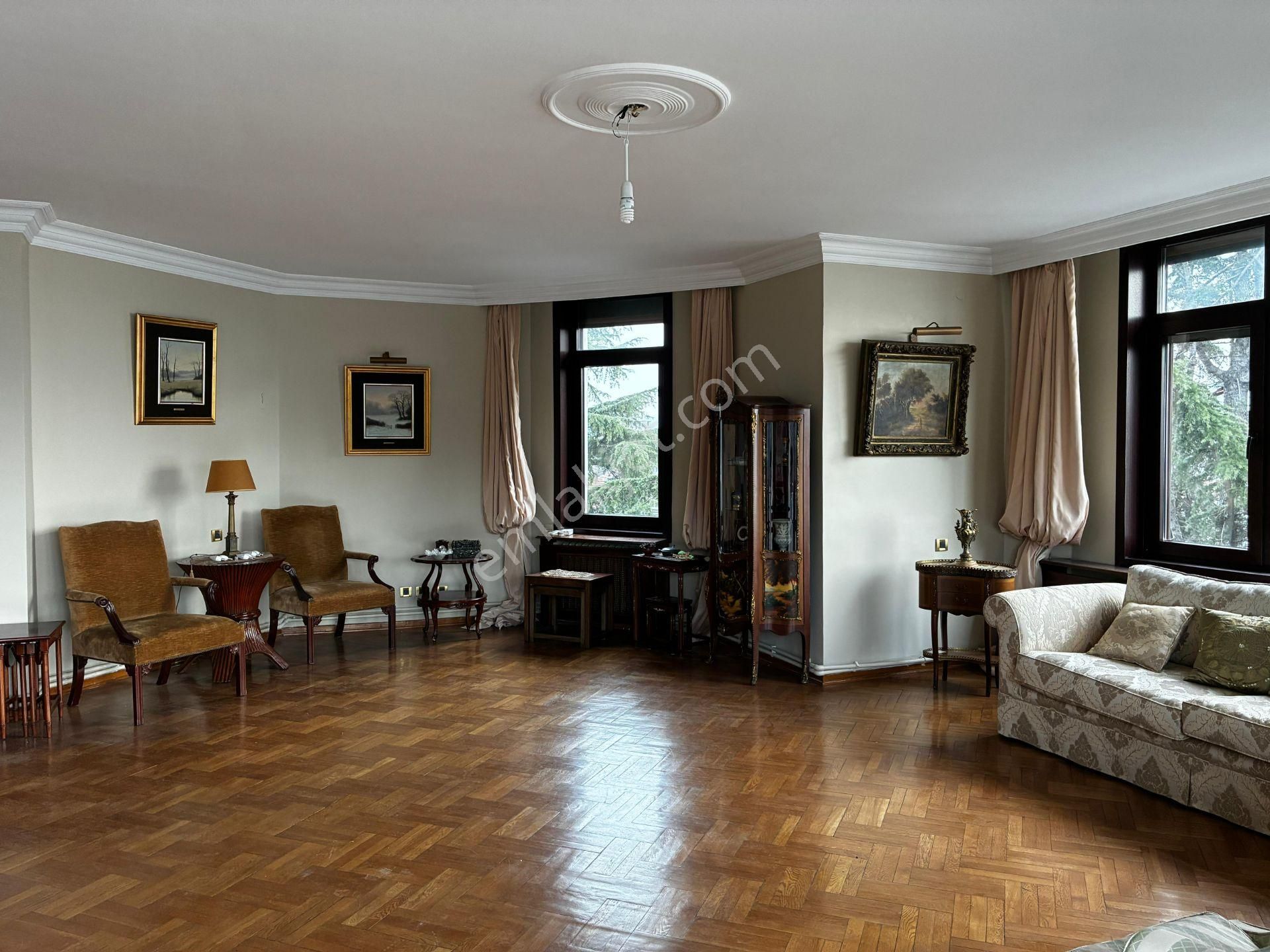 Yeniköy’de Mavi Ve Yeşilin Birleştiği Prestijli Ara Kat Daire - Görsel 6