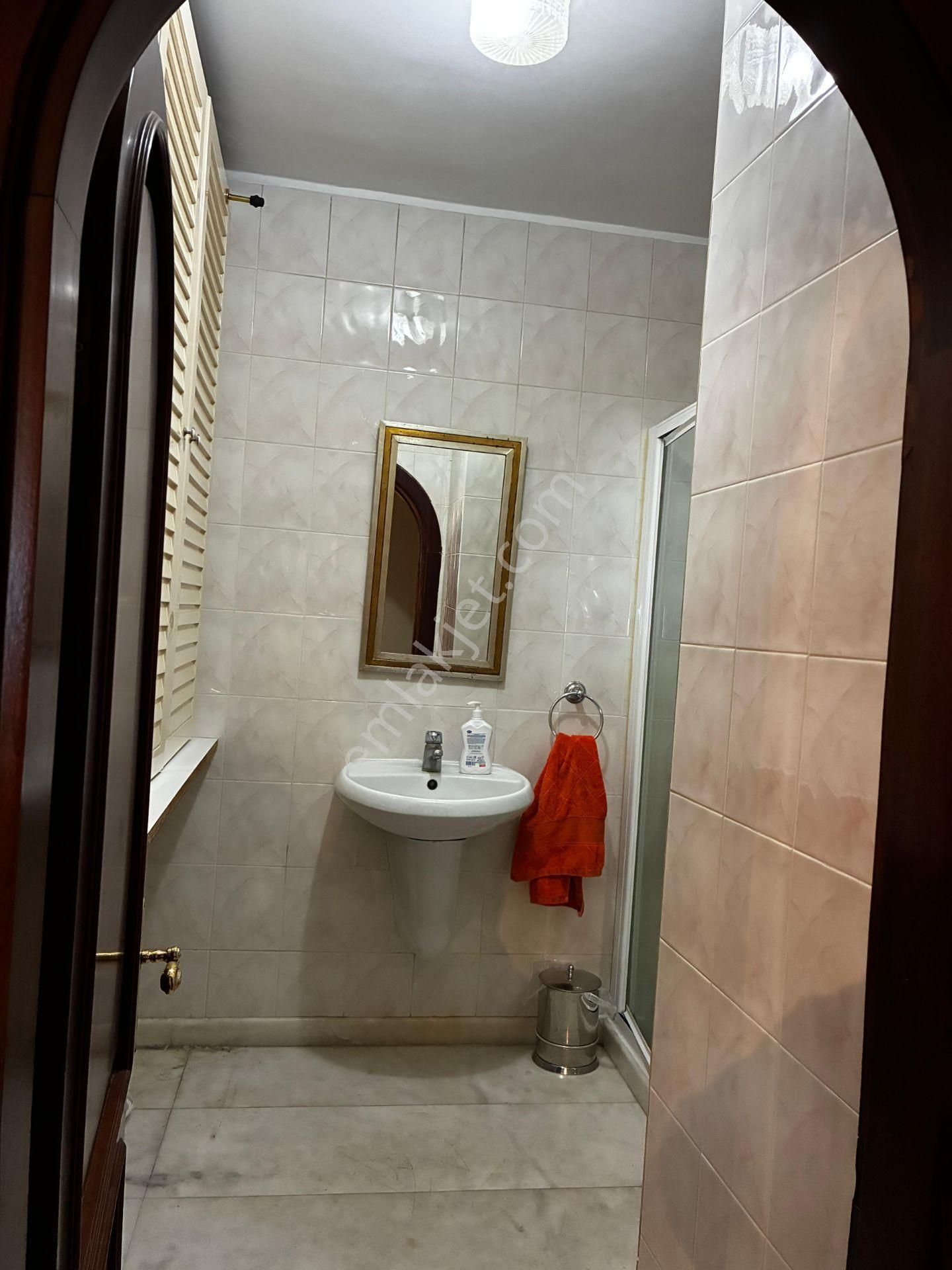 Yeniköy’de Mavi Ve Yeşilin Birleştiği Prestijli Ara Kat Daire - Görsel 28