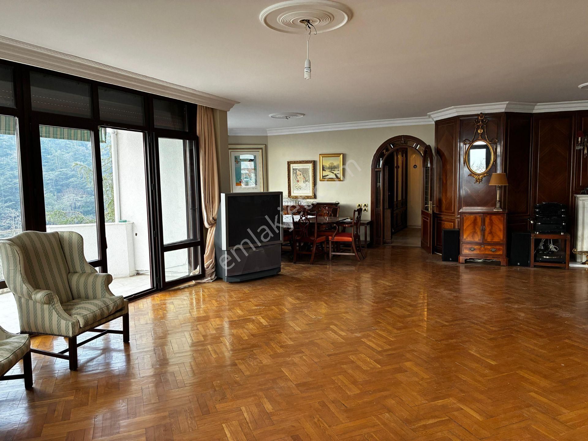 Yeniköy’de Mavi Ve Yeşilin Birleştiği Prestijli Ara Kat Daire - Görsel 8