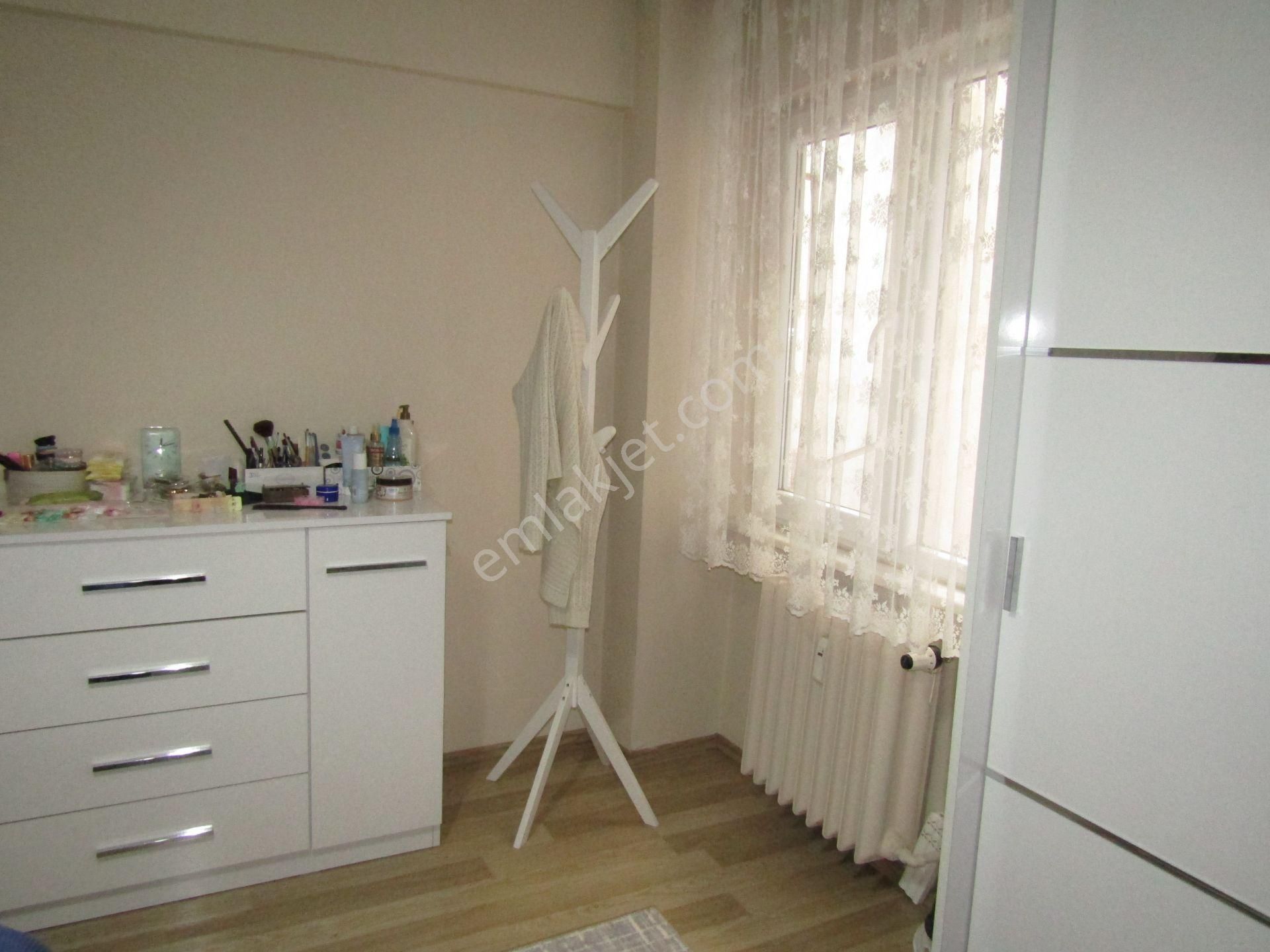 Yıldırım Umurbey Çimen Cd.3+1 120m2 1.arakat Bakımlı Satılık Daire 2.700bintl - Görsel 7