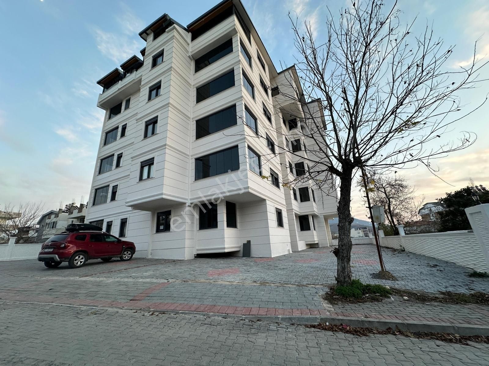 Pazarcıda 1+1 Sıfır Daire - Görsel 23