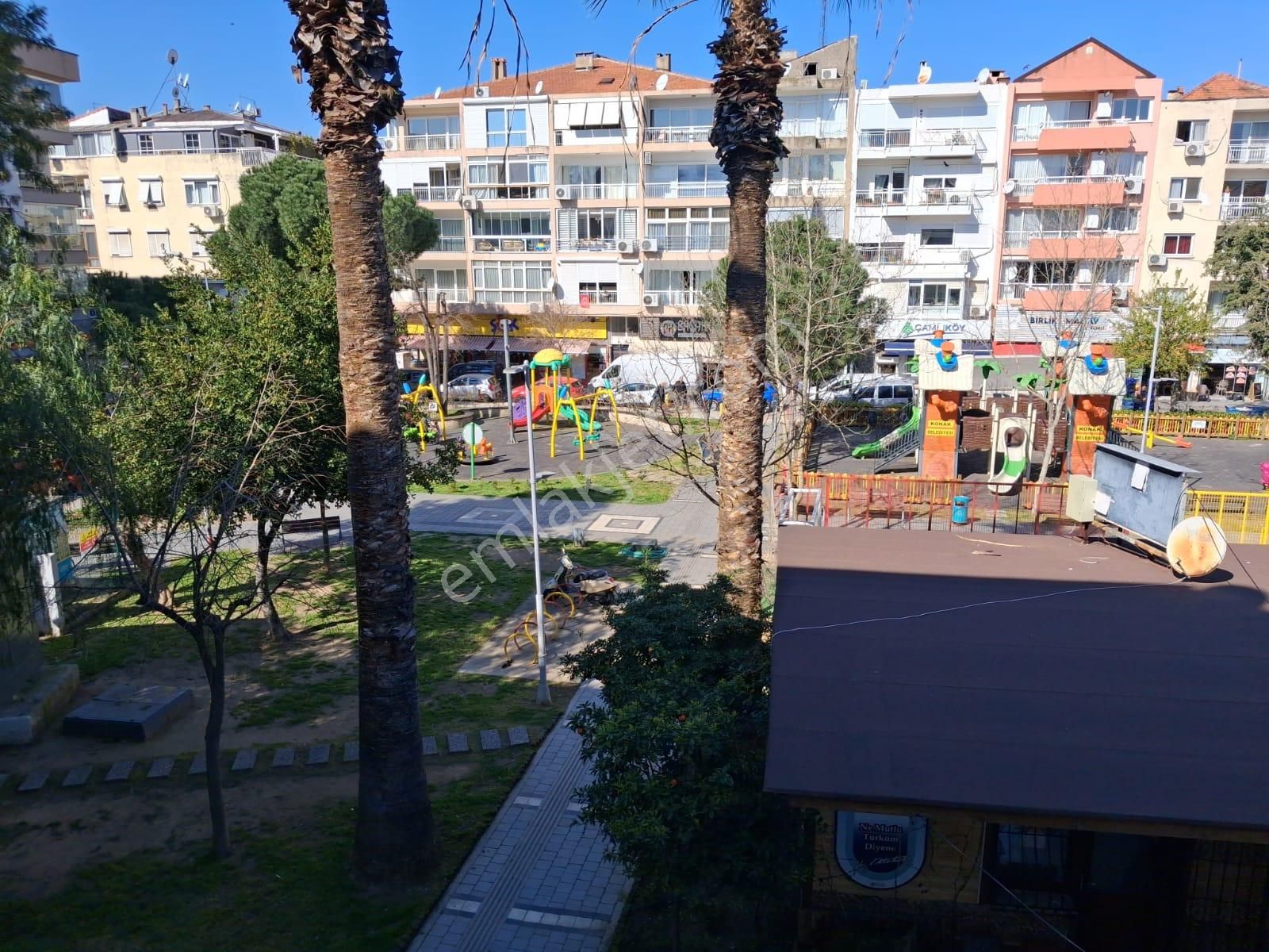 Güzel Yalıda Park İçi Park Cepheli Doğal - Görsel 26