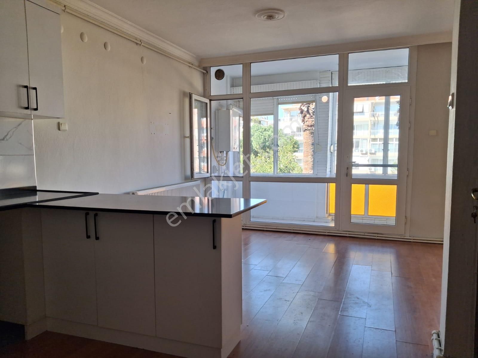 Güzel Yalıda Park İçi Park Cepheli Doğal - Görsel 20