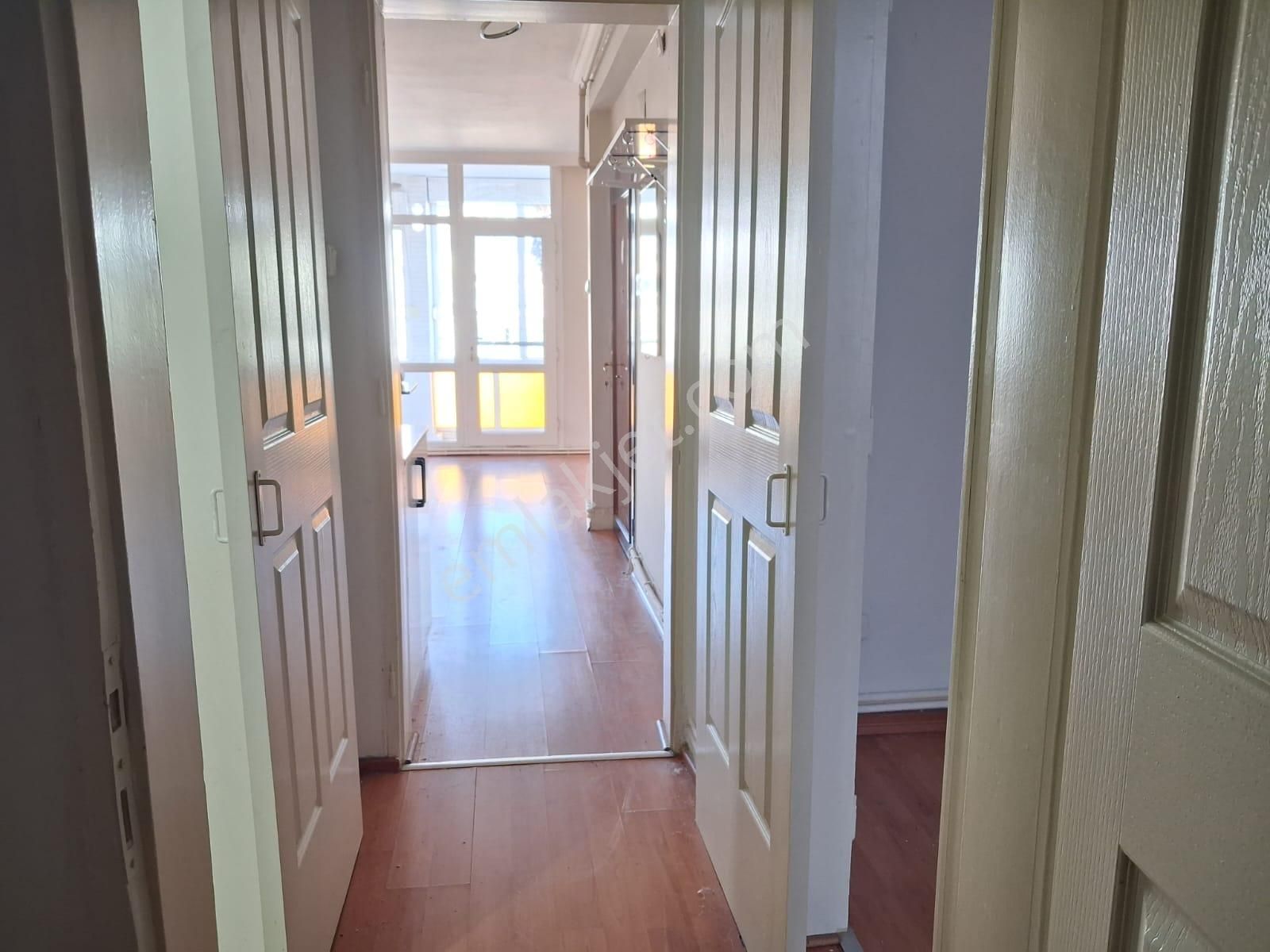 Güzel Yalıda Park İçi Park Cepheli Doğal - Görsel 7