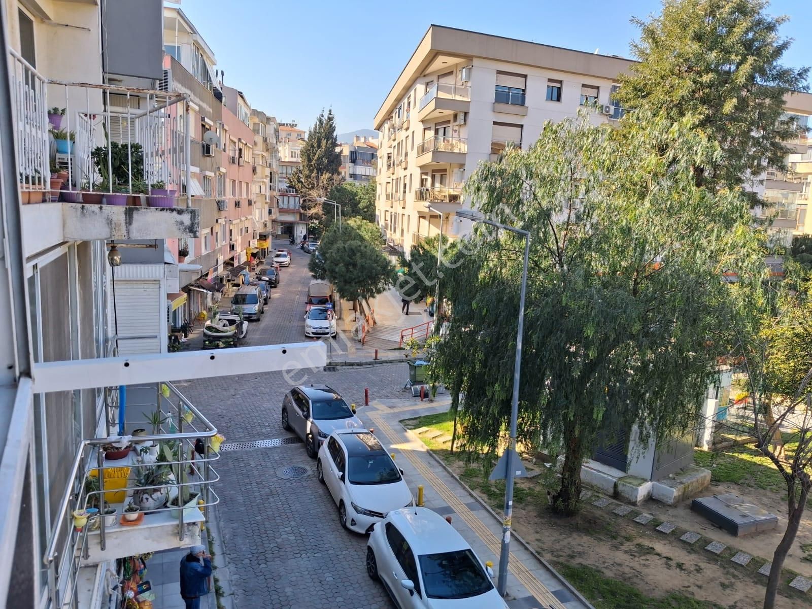 Güzel Yalıda Park İçi Park Cepheli Doğal - Görsel 25