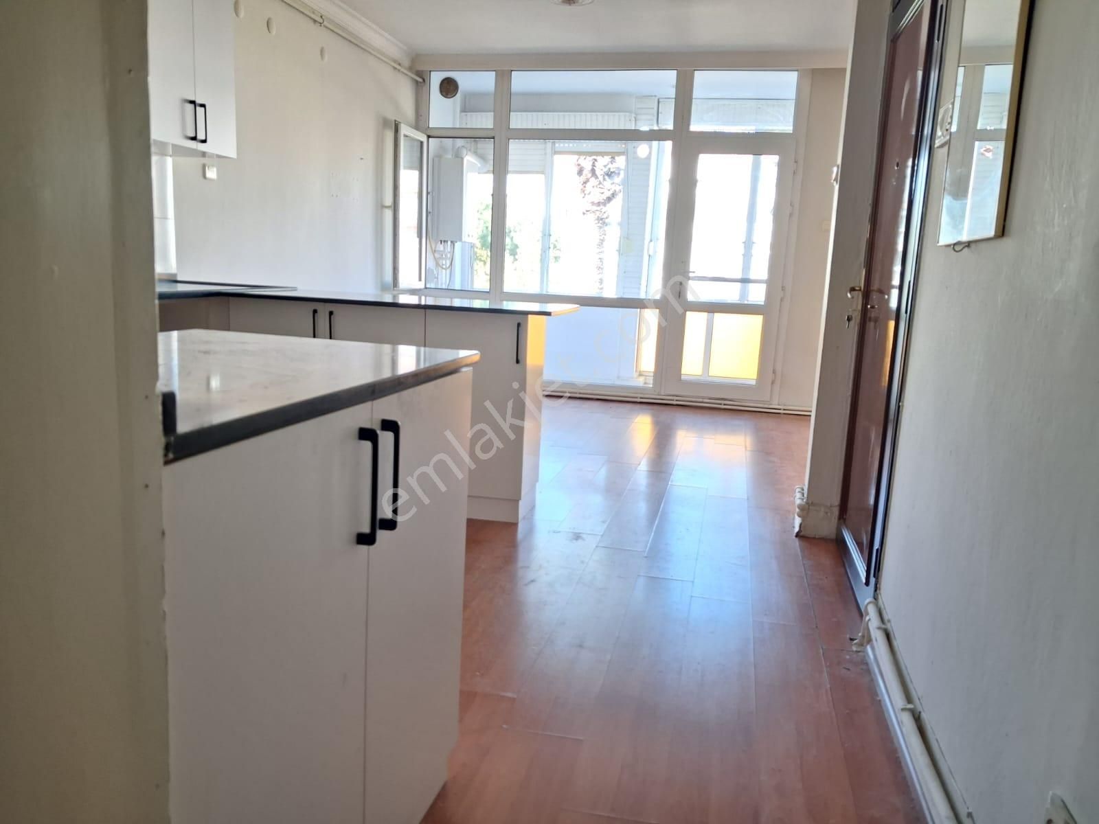 Güzel Yalıda Park İçi Park Cepheli Doğal - Görsel 14