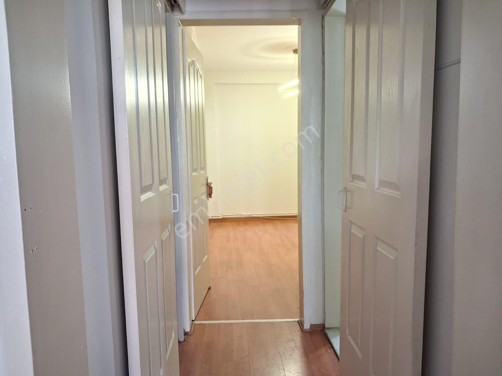 Güzel Yalıda Park İçi Park Cepheli Doğal - Görsel 5