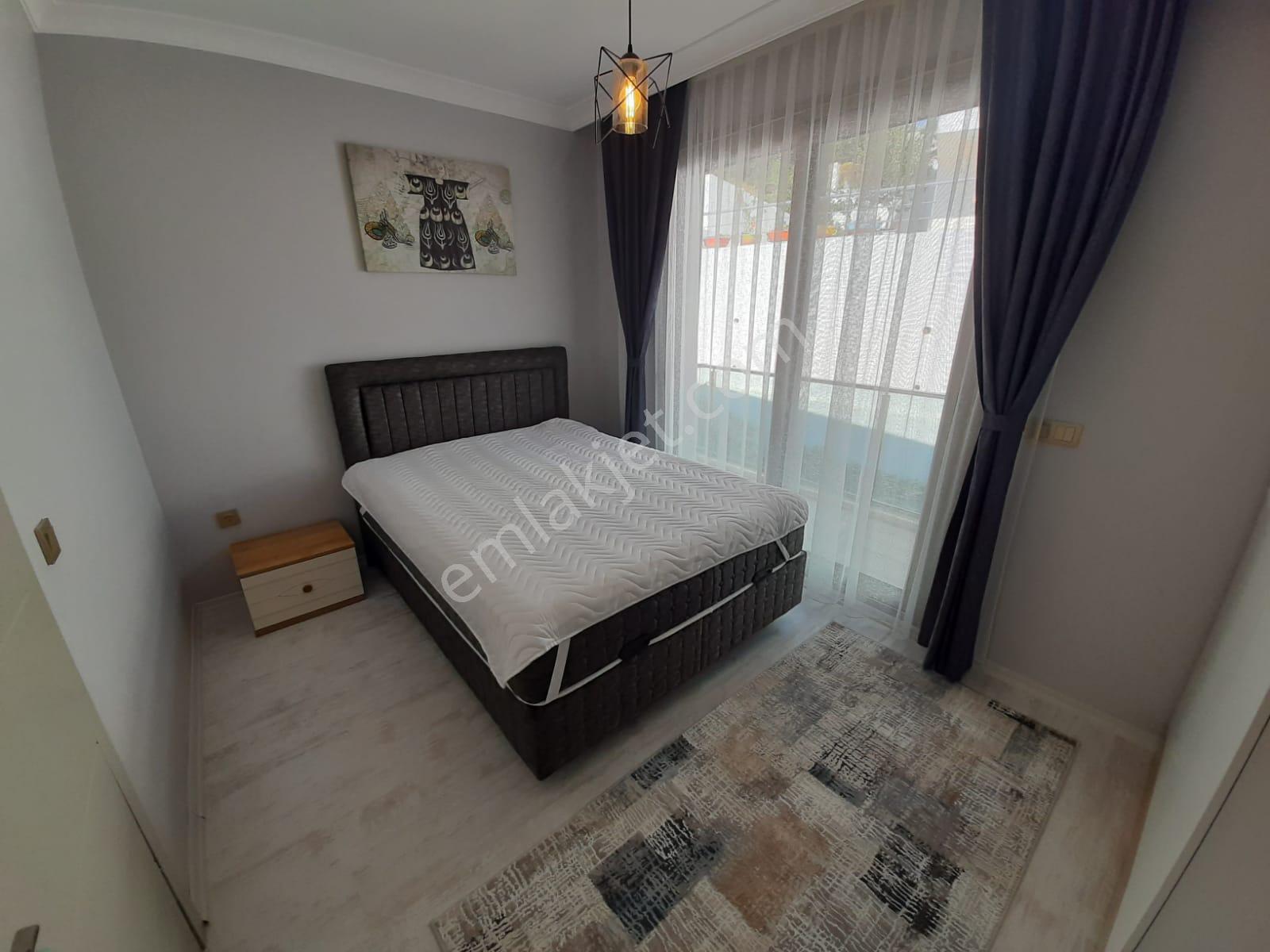 Denizli Kaan Emlak Paşalimanı Şubesinden Sakız Adası Manzaralı Lüks Villa - Görsel 19