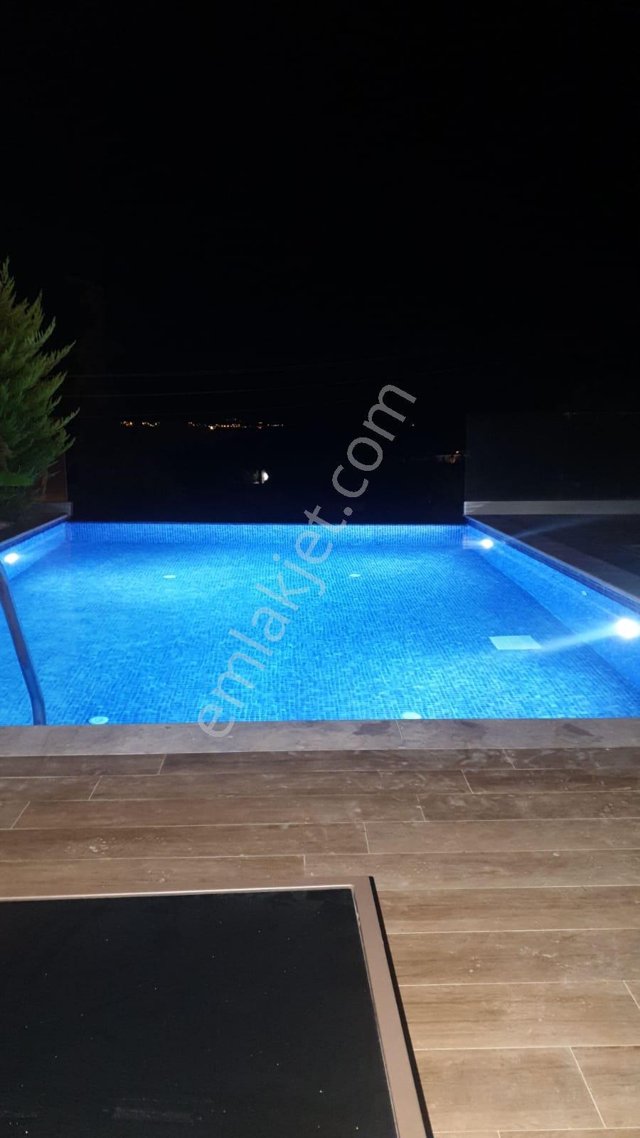 Denizli Kaan Emlak Paşalimanı Şubesinden Sakız Adası Manzaralı Lüks Villa - Görsel 15