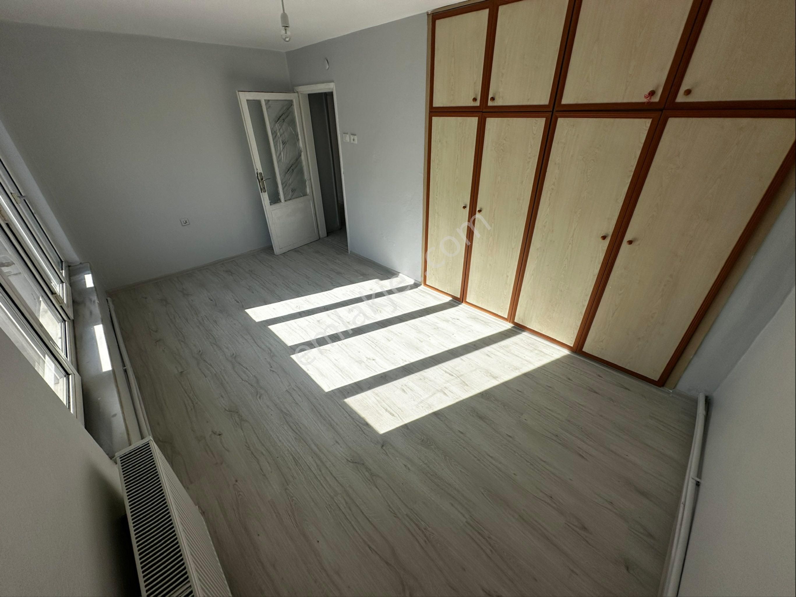 Koçak’tan Cadde Üzeri Kiralık Daire - Görsel 6