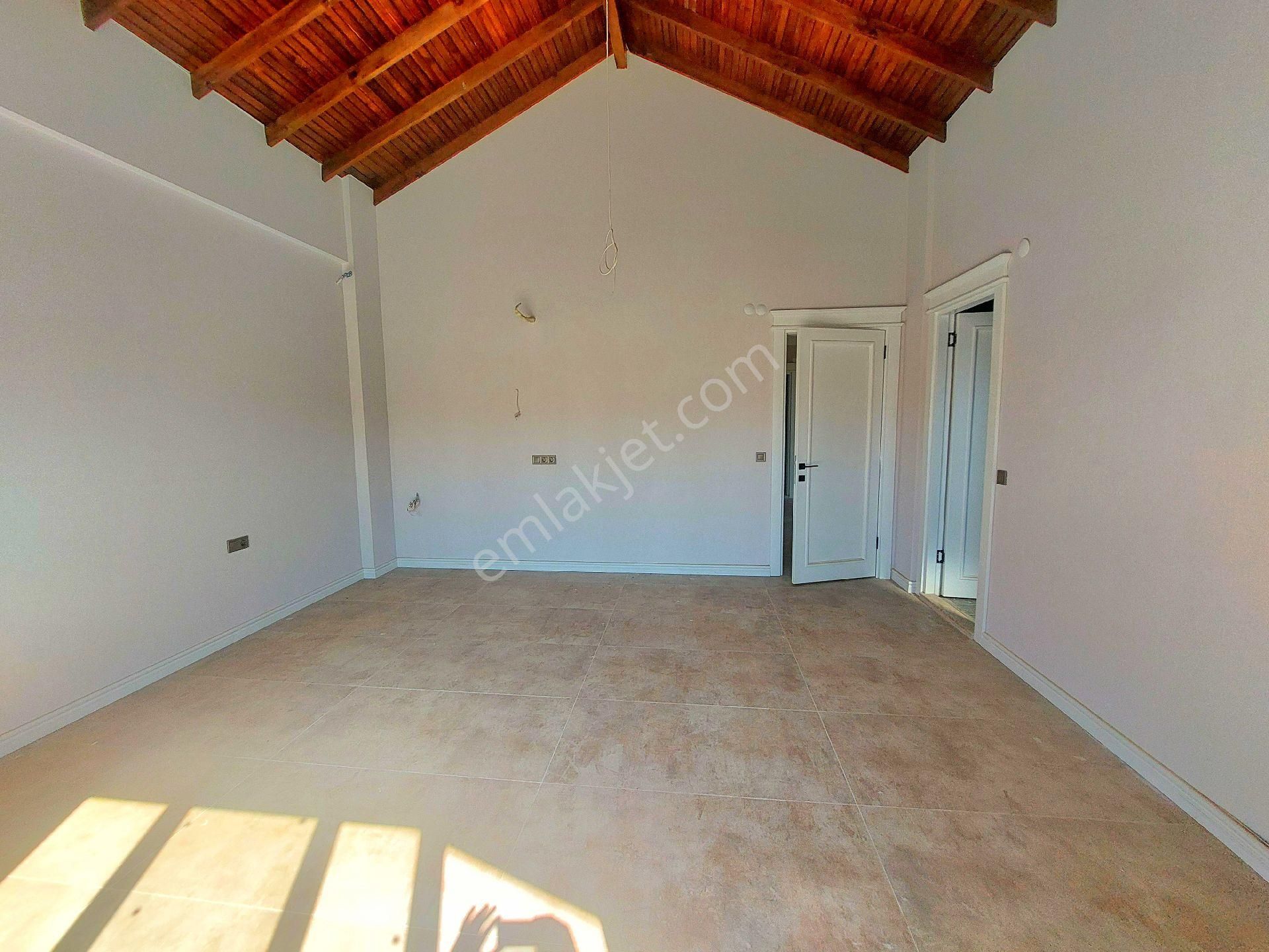 Ata Emlak'tan Özel Havuzlu Tek Müstakil Geniş Bahçeli Sıfır Villa - Görsel 28