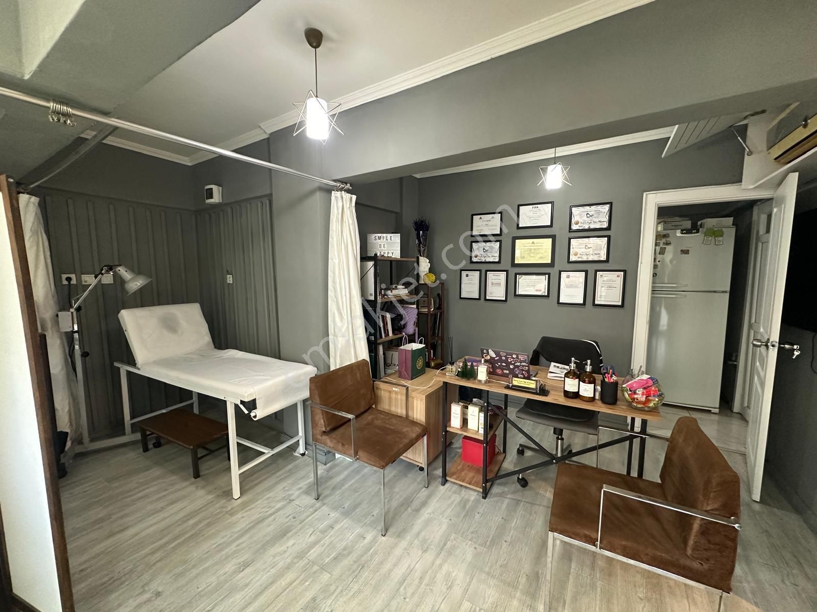 Maltepe İdaeltepe'de 60m2 Şahane Kullanışlı Satılık Dükkan - Görsel 3