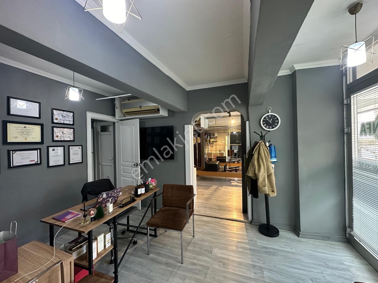 Maltepe İdaeltepe'de 60m2 Şahane Kullanışlı Satılık Dükkan - Görsel 4
