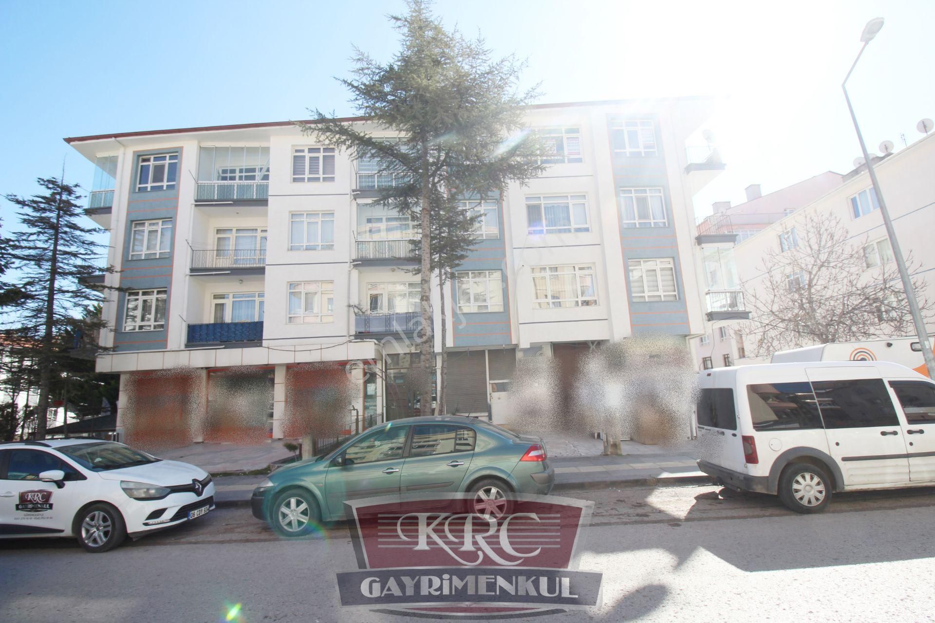 Krc'den Mamak Caddesine 200 M.2+1amerikan Mutfaklı Kiralık Daire