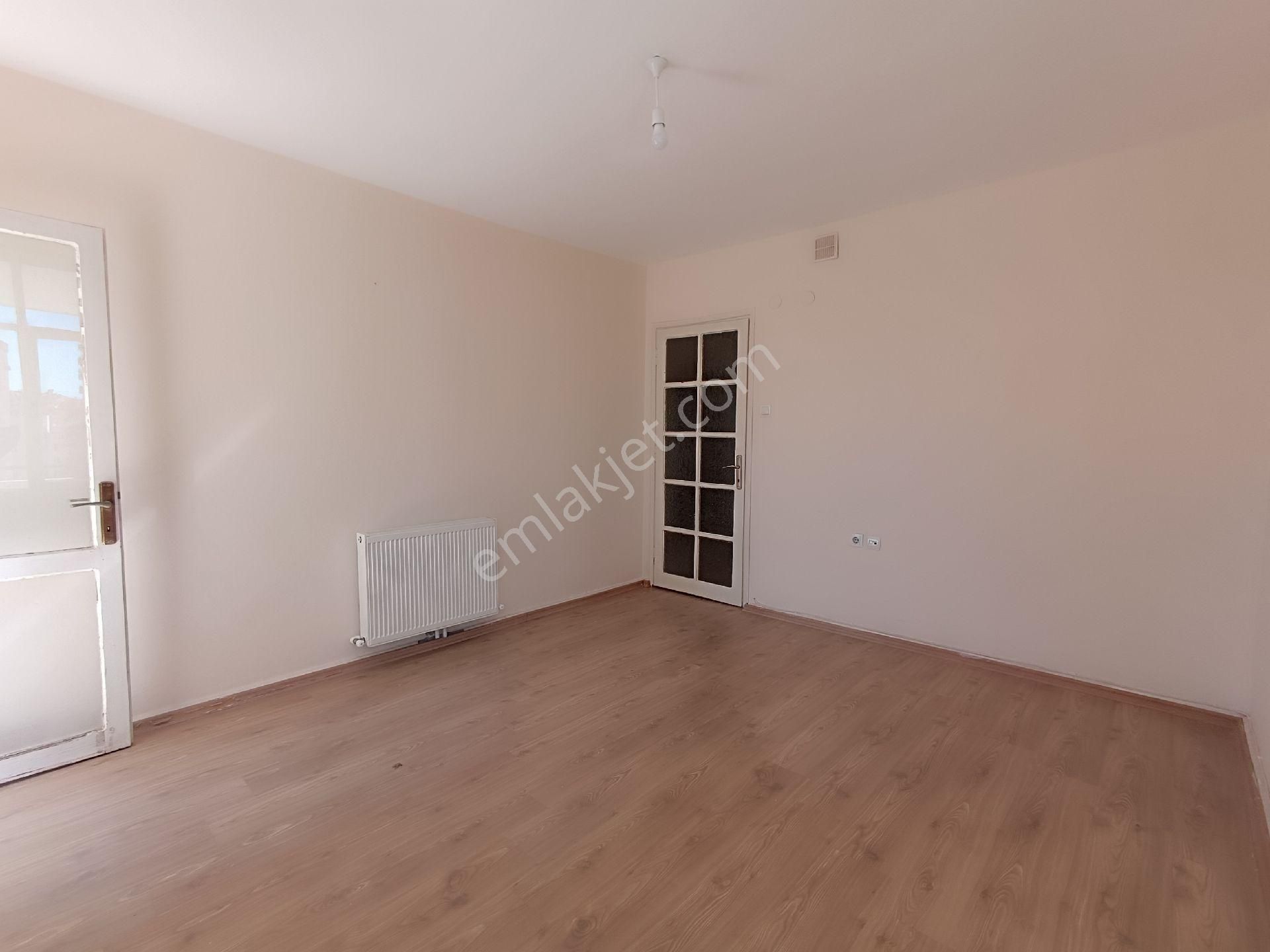 Yurt Mahallesi Fatih Karakolu Civarı 3+1 Doğalgazlı+ - Görsel 7