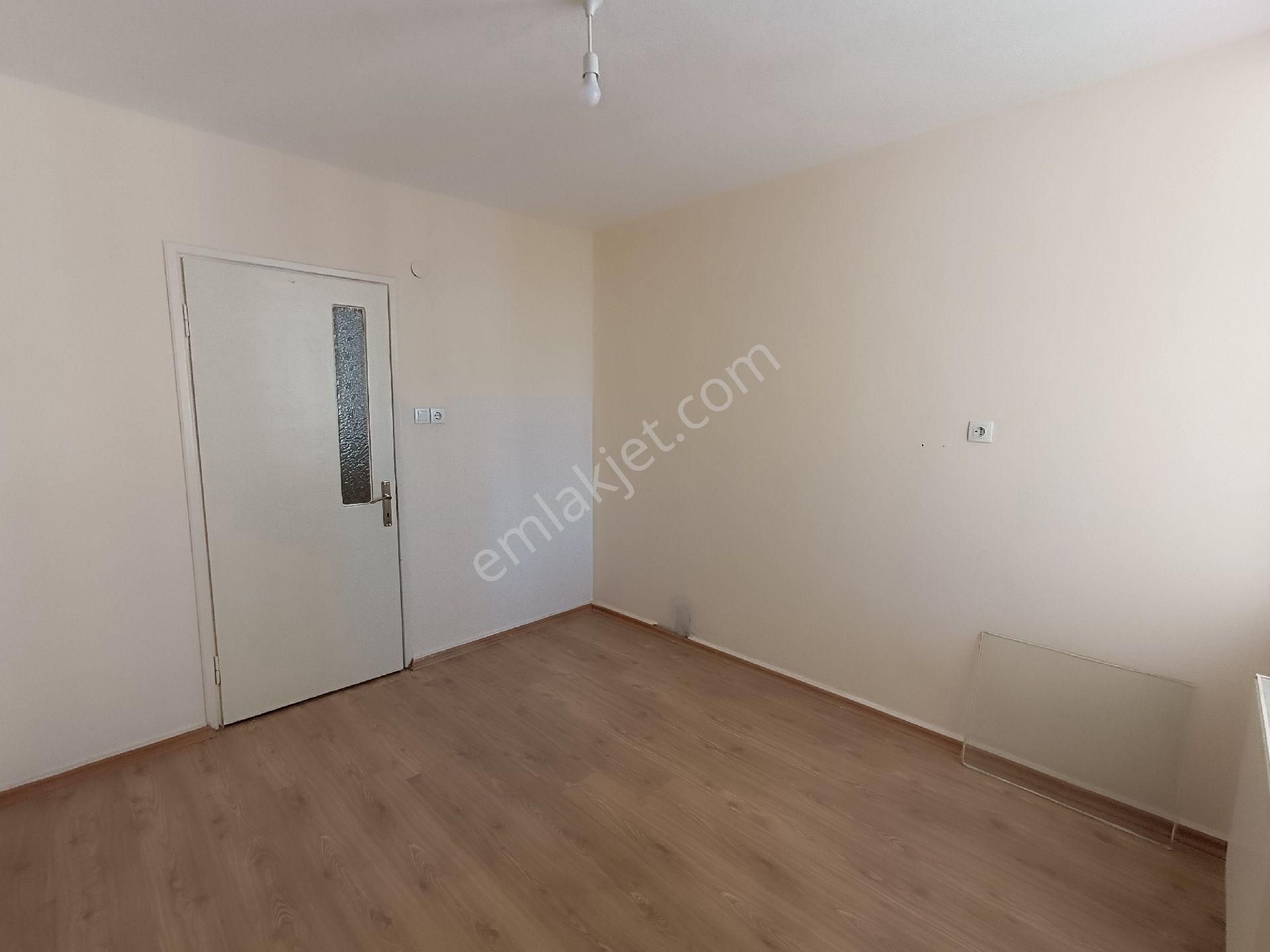 Yurt Mahallesi Fatih Karakolu Civarı 3+1 Doğalgazlı+ - Görsel 19