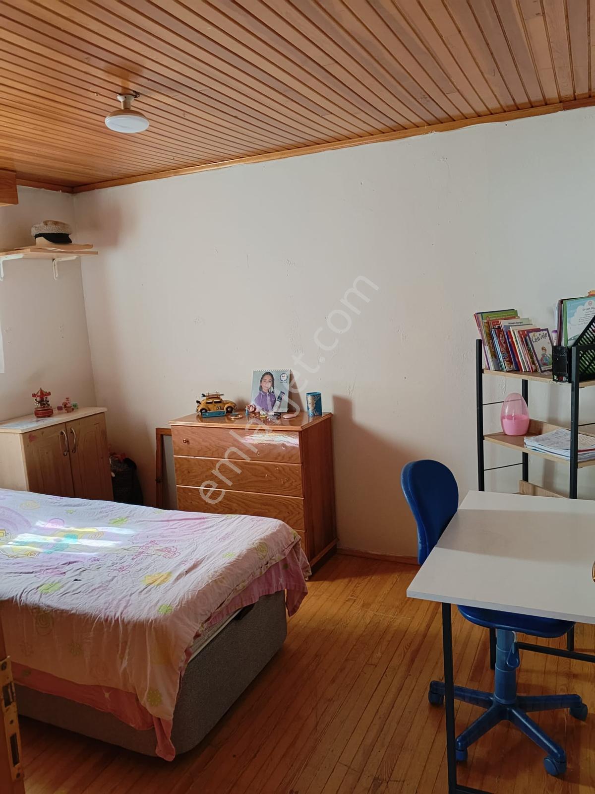 Mudanyada Sahile Yakın 3 Katlı Müstakil Satılık Ev - Görsel 18