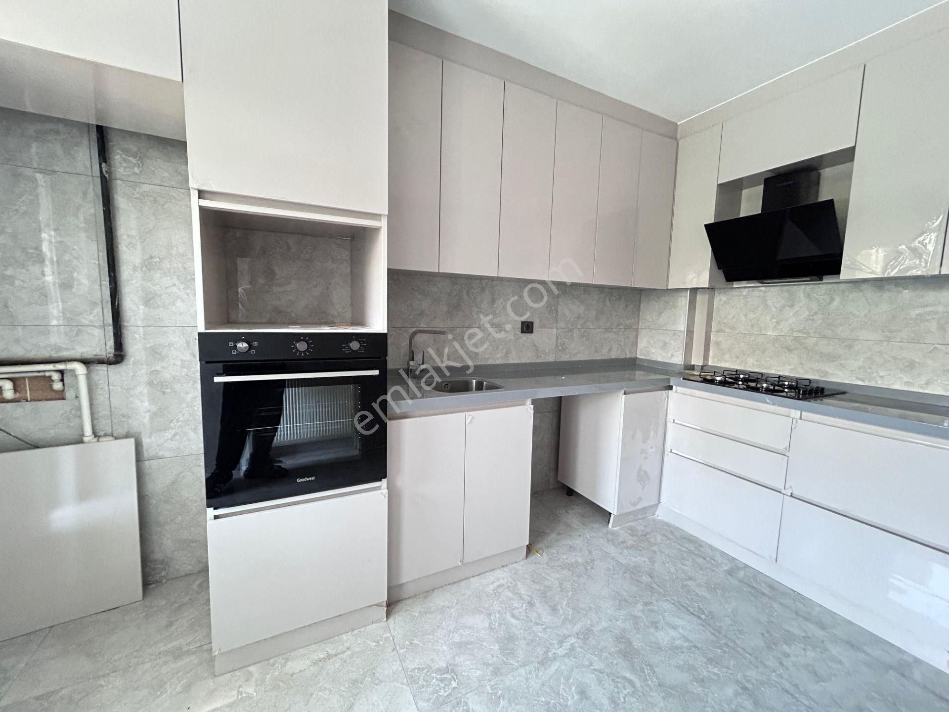 Güneşevler Cemre Parkı Karşısı Ön Cephe Full Yapılı 3+1 Kiralık