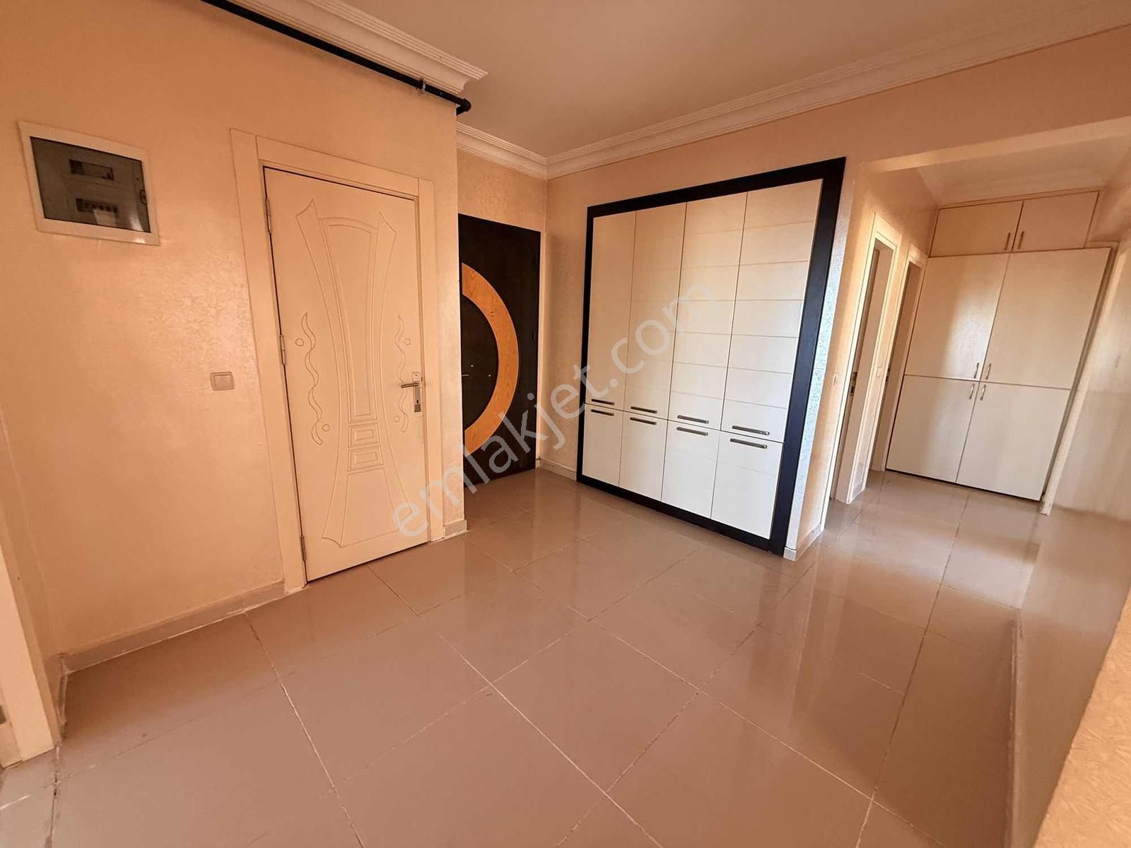 Uzaydan Satılık Atatürk De Fırsat Daire - Görsel 14