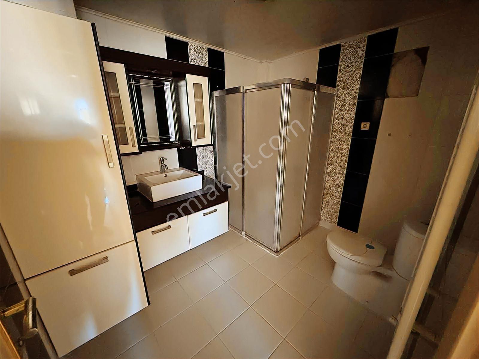 Uzaydan Satılık Atatürk De Fırsat Daire - Görsel 4